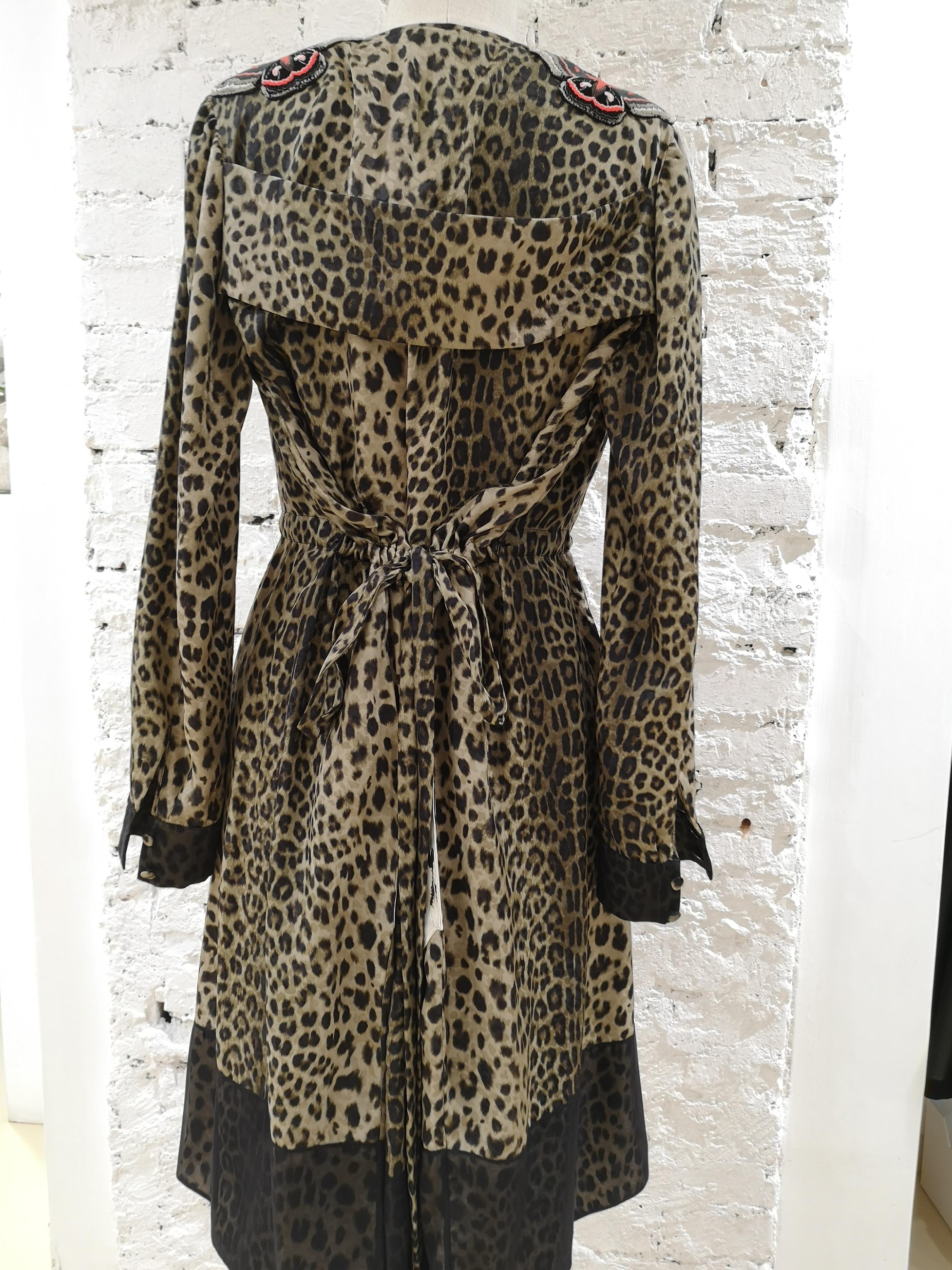 Robe papillon léopard Givenchy en vente 8
