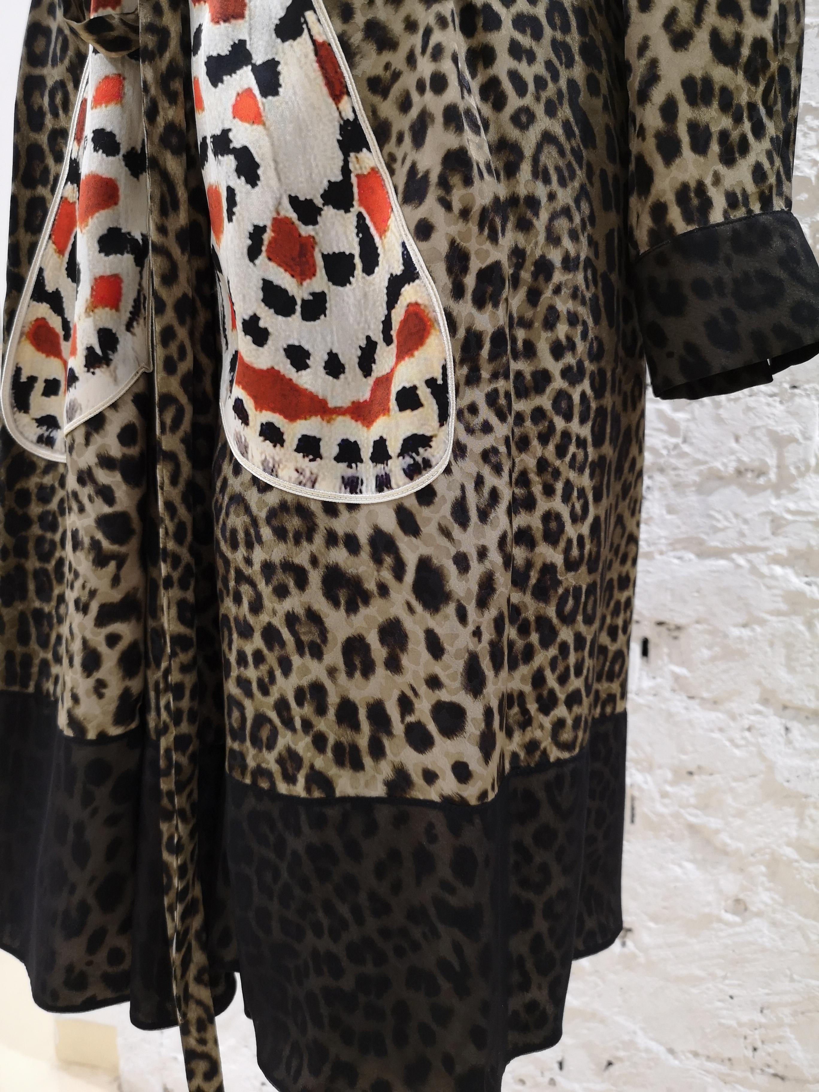 Noir Robe papillon léopard Givenchy en vente