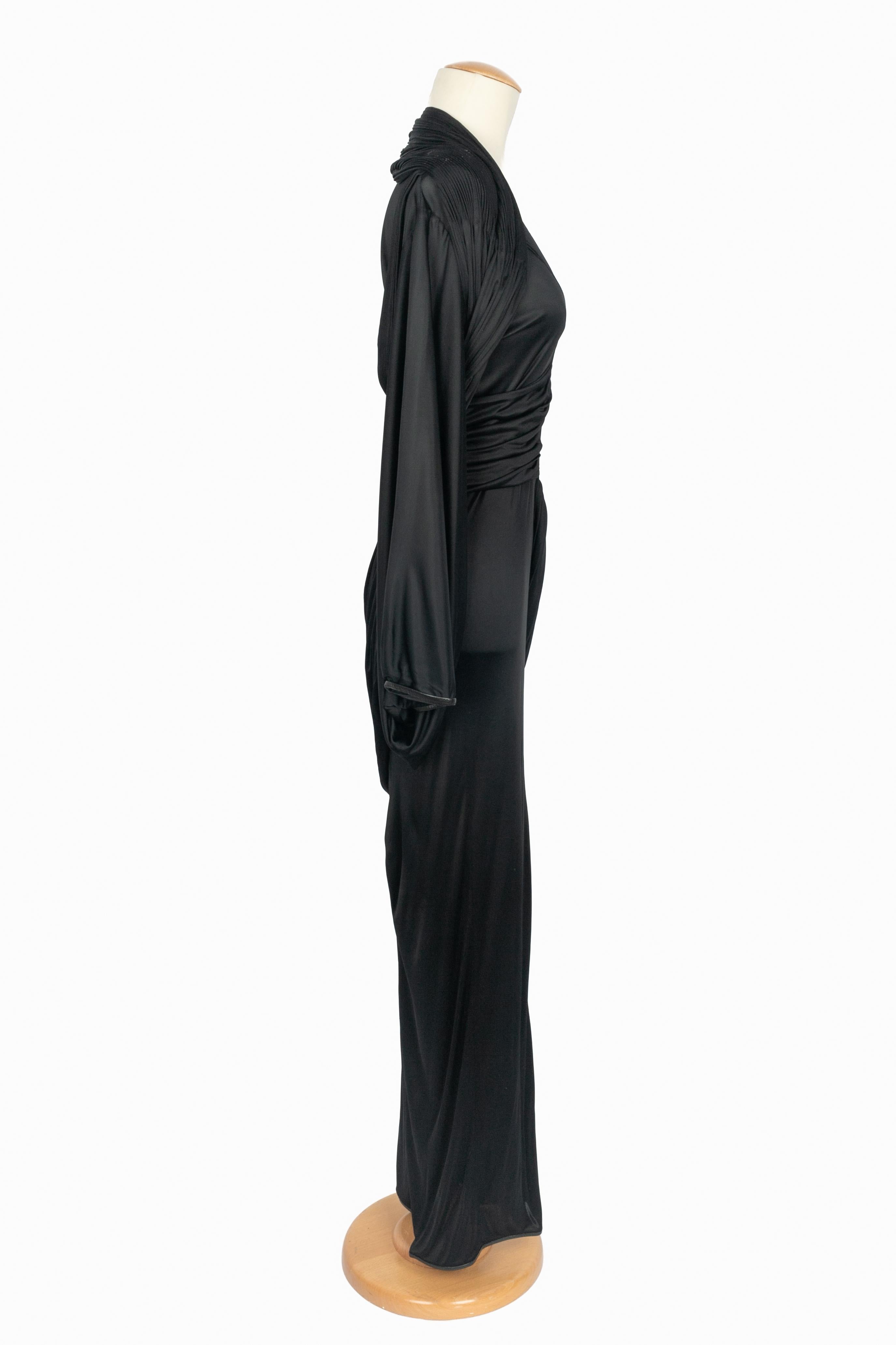 Givenchy Langes schwarzes Kleid Damen im Angebot