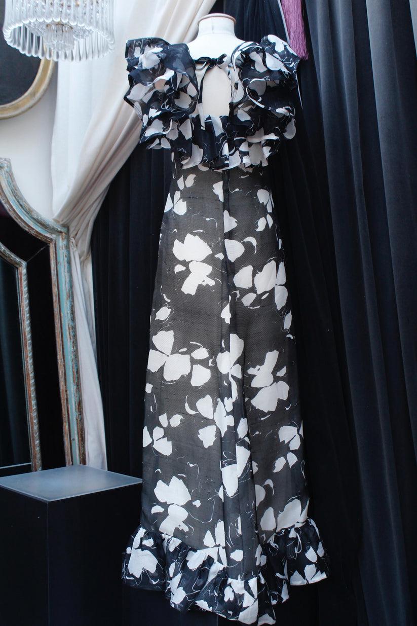 Noir Robe longue en soie Givenchy, Taille 36FR en vente