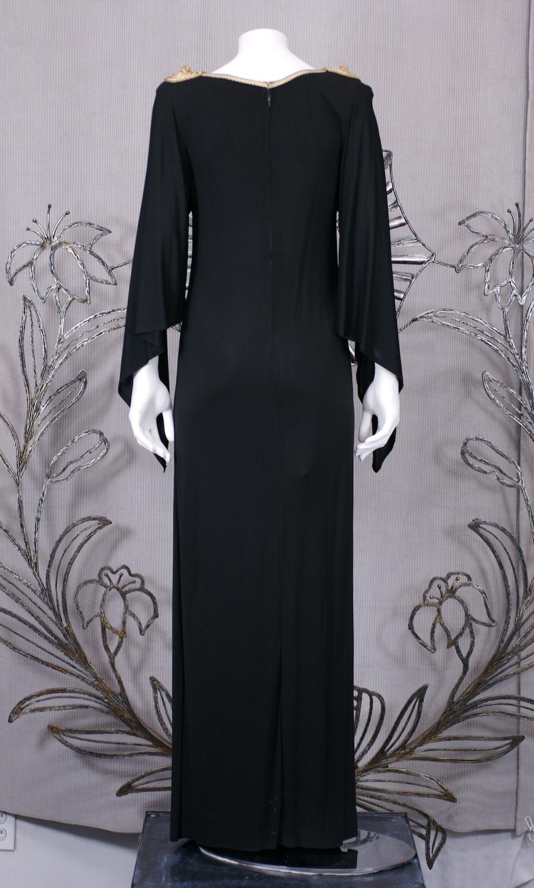 Noir Givenchy - Robe en jersey mat et soutache dorée en vente