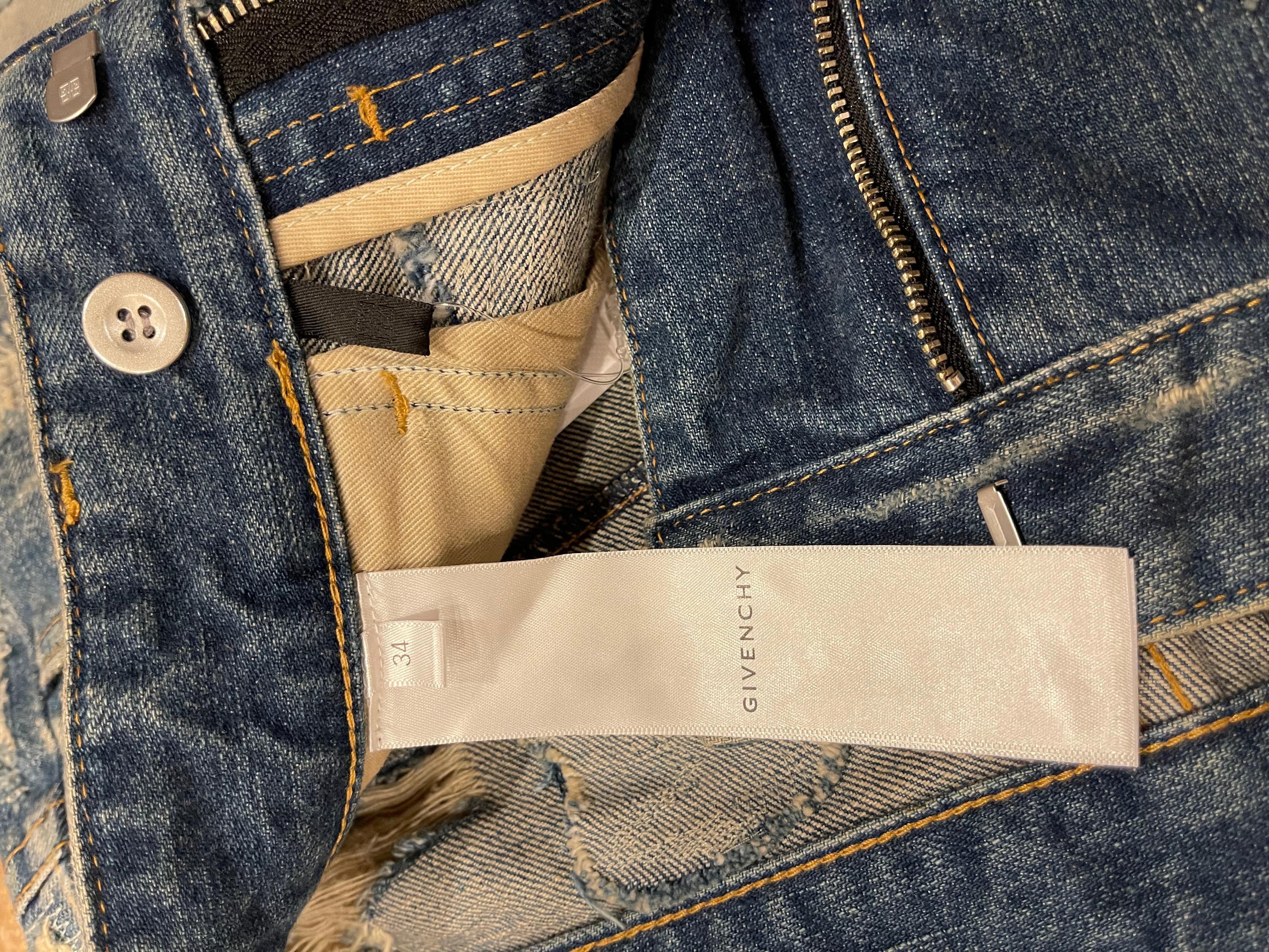 Givenchy Matthew Williams Jeans In Destroyed Denim Moleskin size 34 In Excellent Condition For Sale In Bear, DE