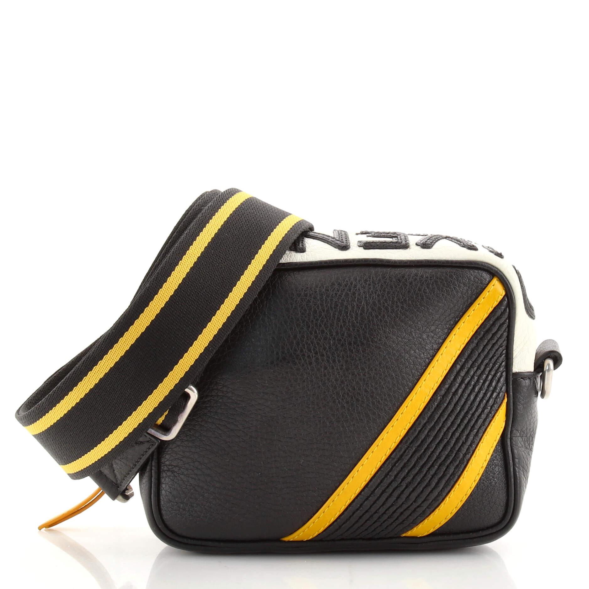 Givenchy MC3 unbreathable Camera
