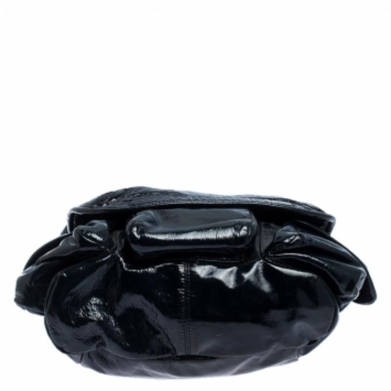 Givenchy Mitternachtsblau Lackleder Hobo im Angebot 2
