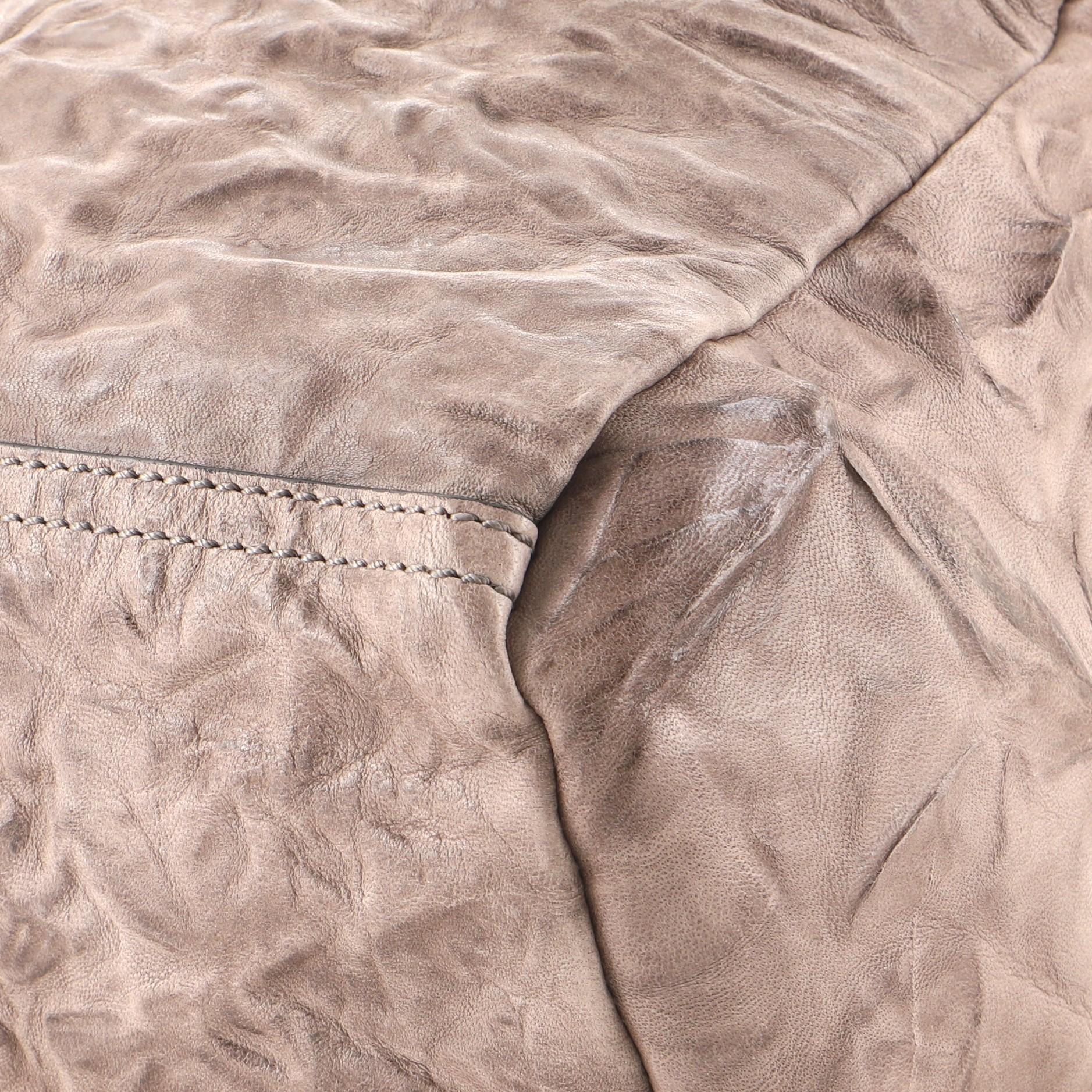 Givenchy Model: Pandora Bag Distressed Leather Medium 3