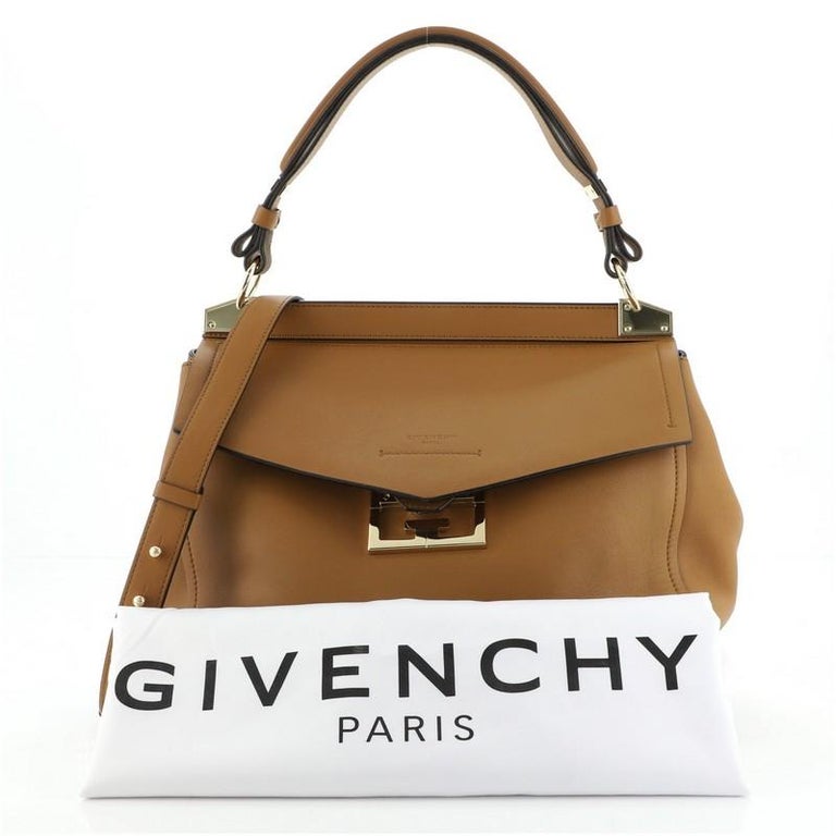 Givenchy Antigona Bag Leather with Zipper Detail Medium at 1stDibs