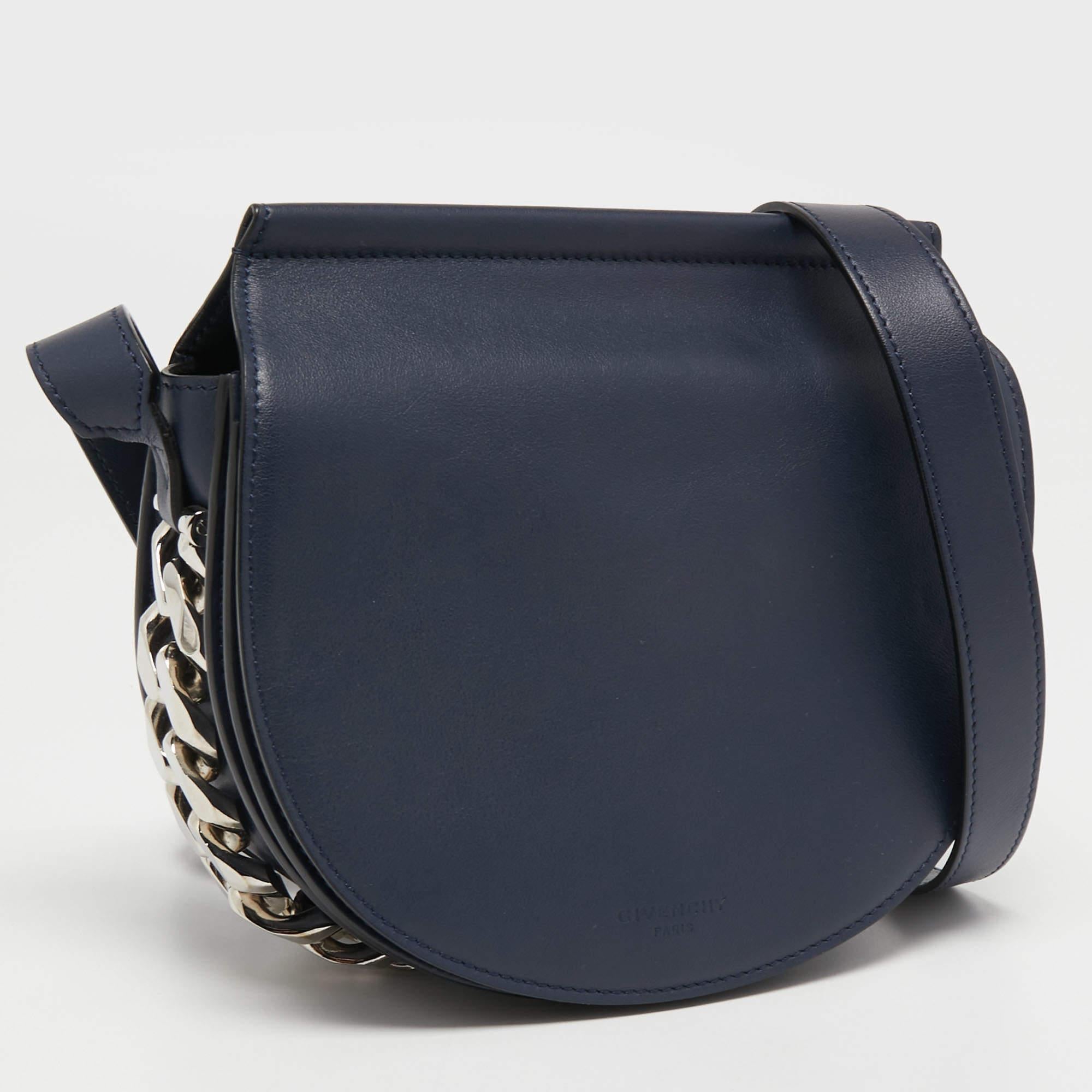 Givenchy Navy Blue Leather Mini Infinity Saddle Bag In Good Condition In Dubai, Al Qouz 2