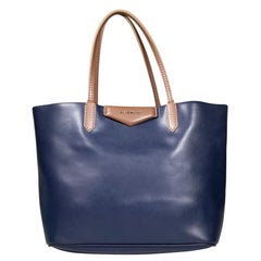 Bolso Givenchy GV Shopper Tote de piel azul marino