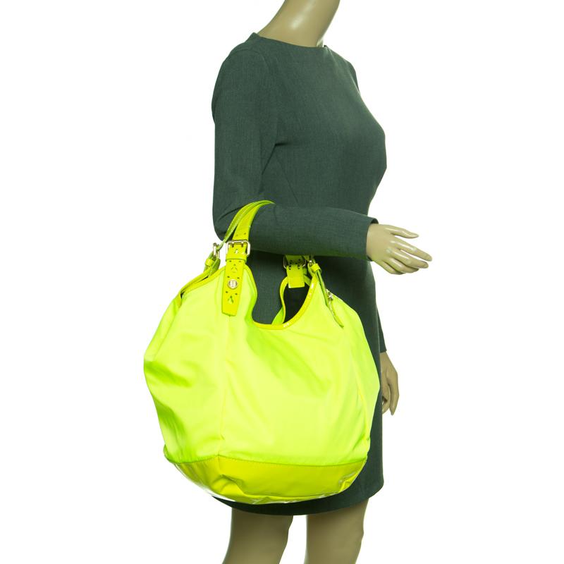 Givenchy Neon Green Nylon and Patent Leather Hobo (Gelb)