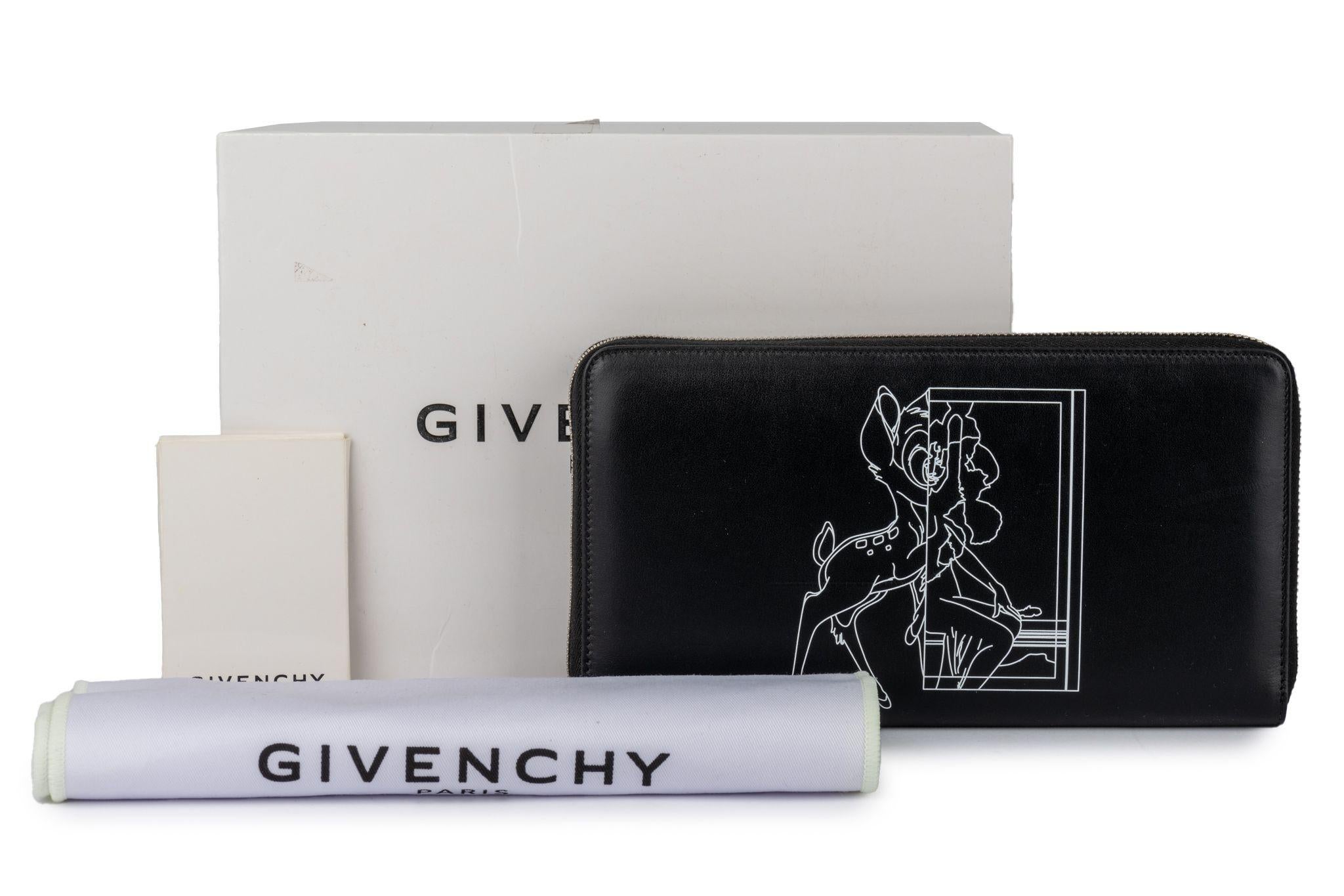 Givenchy grand portefeuille à fermeture éclair neuf en vente 8