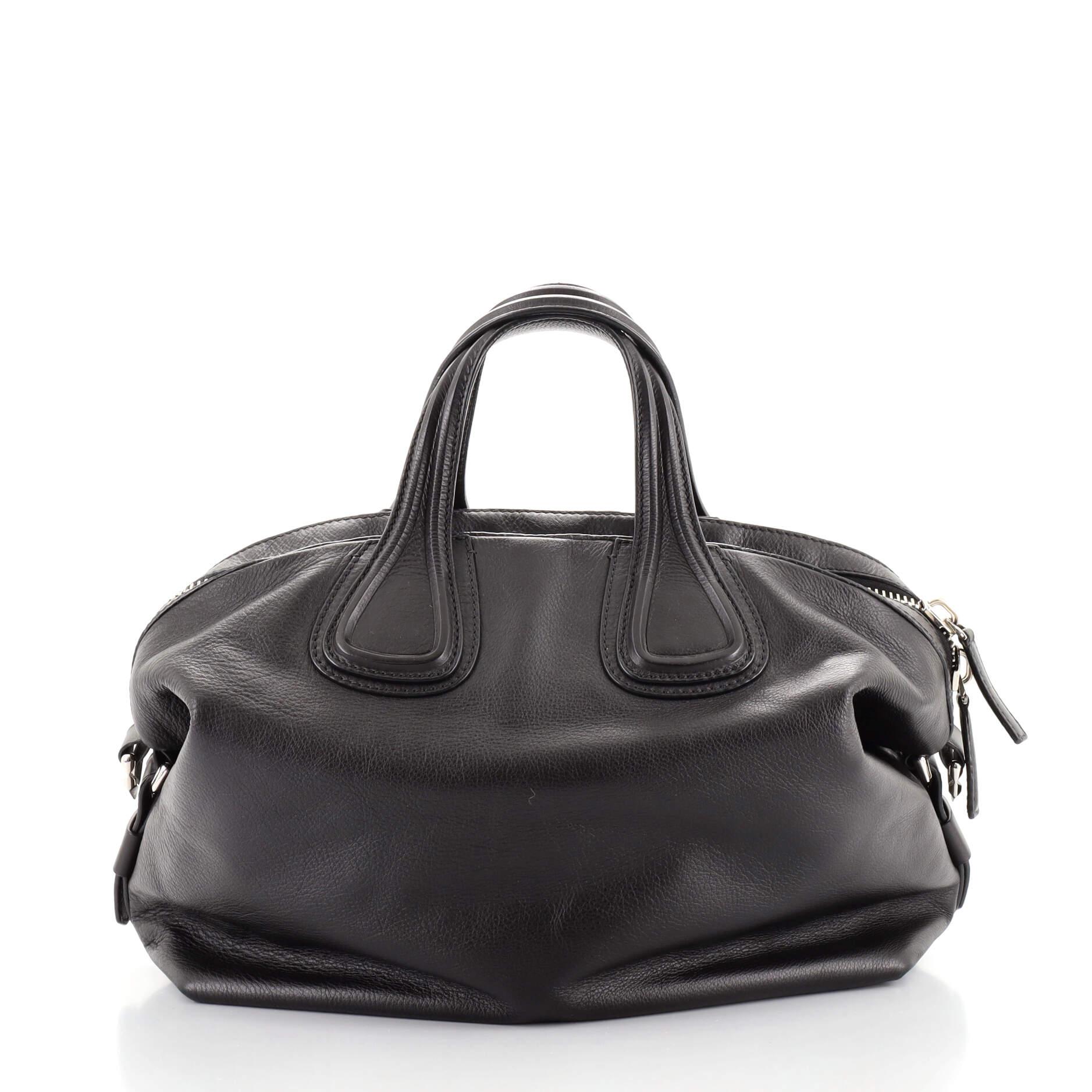 Givenchy Nightingale Umhängetasche aus gewachstem Leder Medium (Schwarz)
