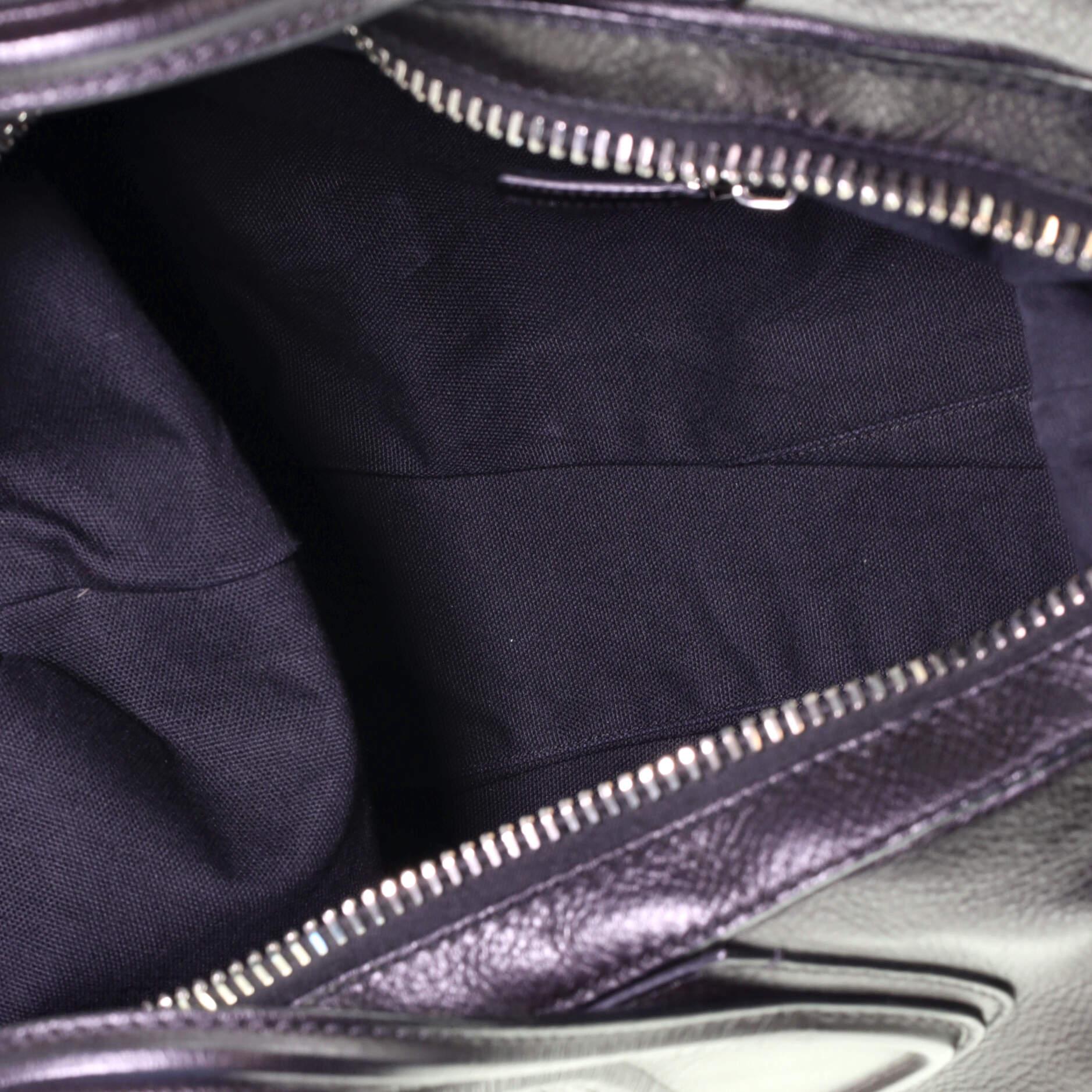 Givenchy Nightingale Umhängetasche aus gewachstem Leder Medium für Damen oder Herren