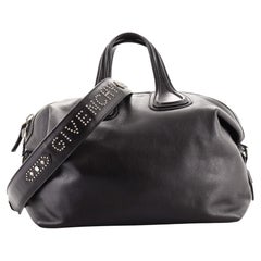 Givenchy Nightingale Umhängetasche aus gewachstem Leder Medium