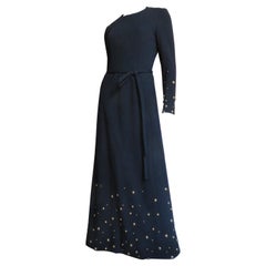 Robe longue et portefeuille à clous Givenchy Nouvelle Boutique des années 1970