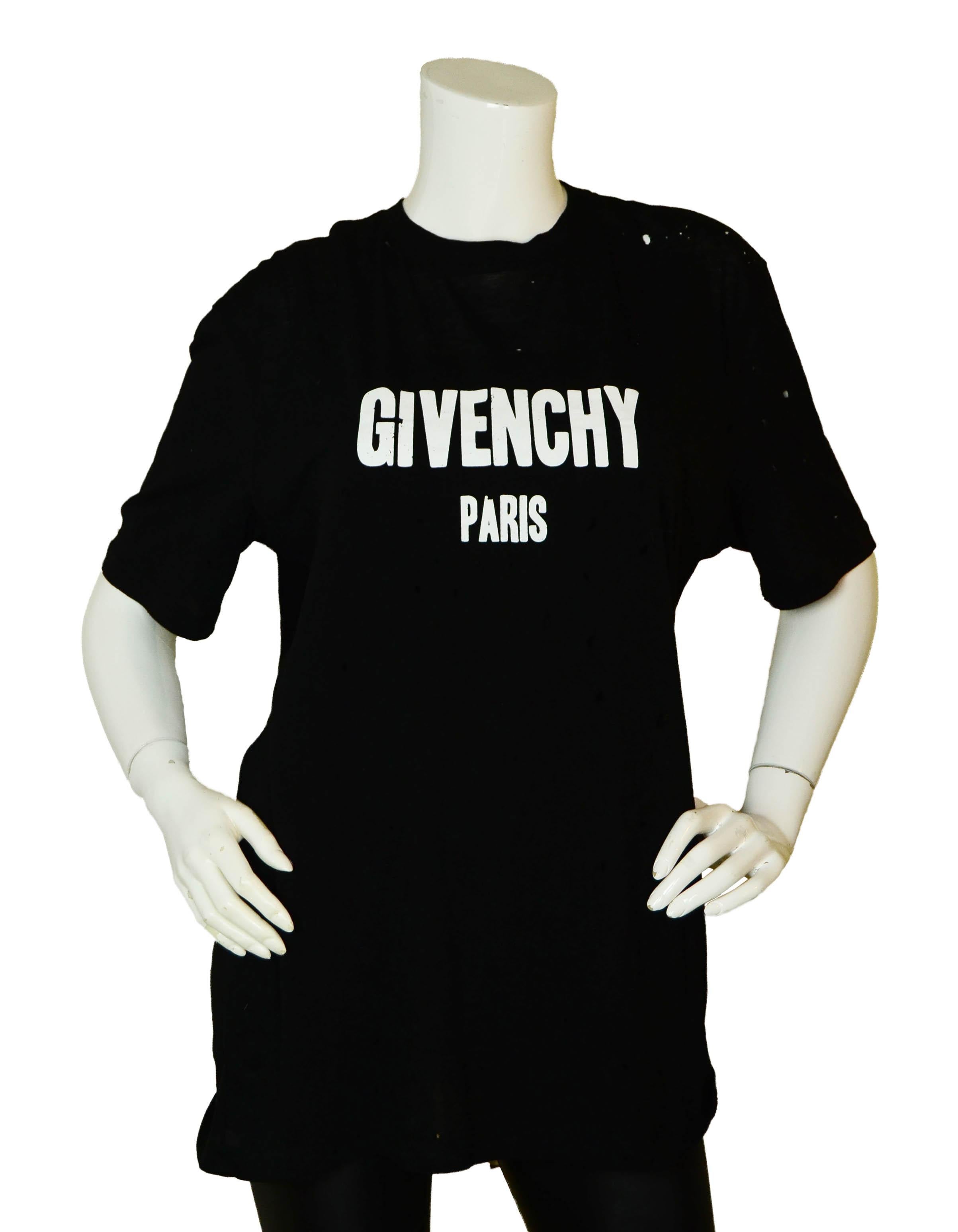 Givenchy NWT Schwarz/Weiß Distressed Logo Oversized T-Shirt Größe Medium im Zustand „Neu“ im Angebot in New York, NY