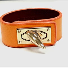 Givenchy Orange Leather Shark Tooth Lock Bracelet – Made in Italy – Size 6