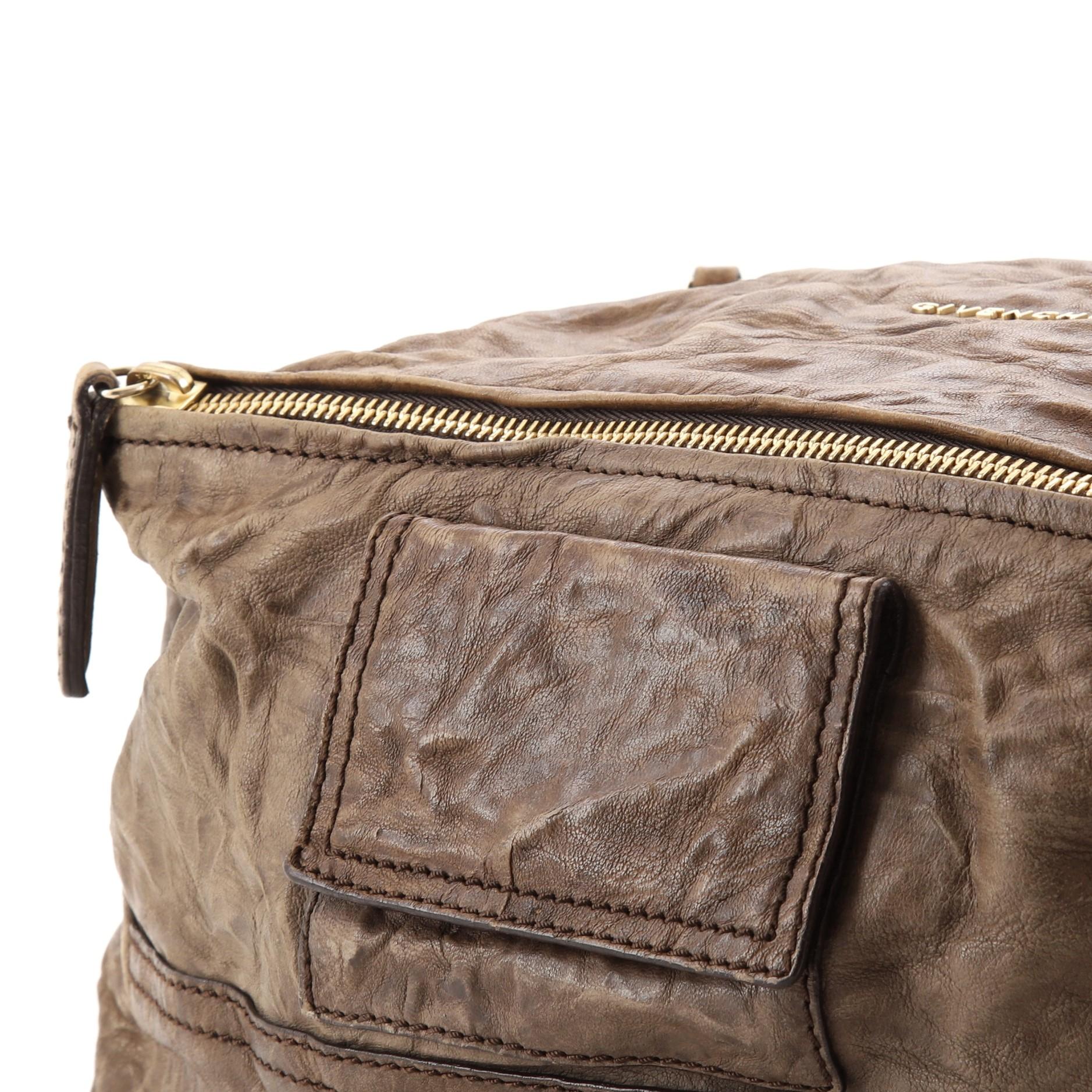 Givenchy Pandora Tasche aus Leder im Used-Look Medium 1