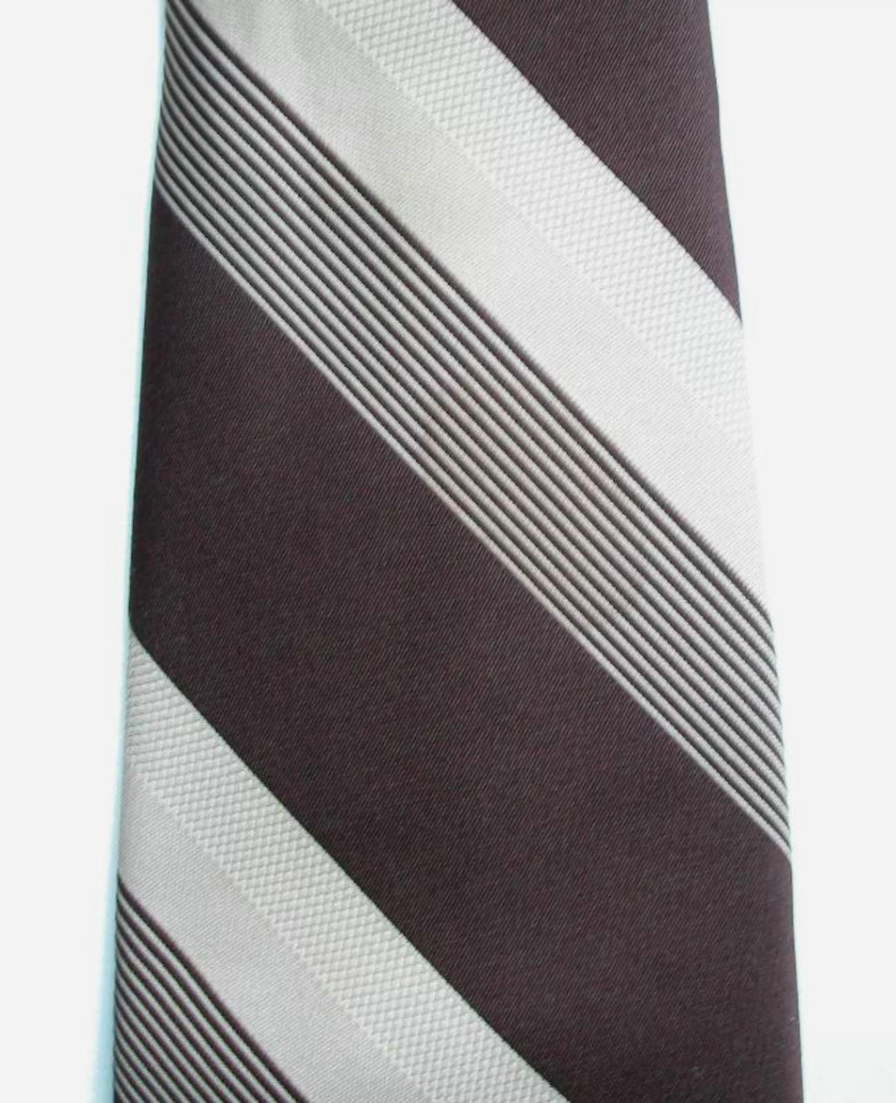 GIVENCHY - PARIS - Men's Neck Tie - Polyester Blend - France - Circa 1960's For Sale 1