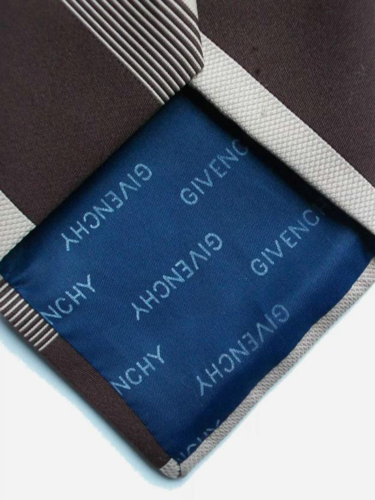 GIVENCHY - PARIS - Men's Neck Tie - Polyester Blend - France - Circa 1960's For Sale 3