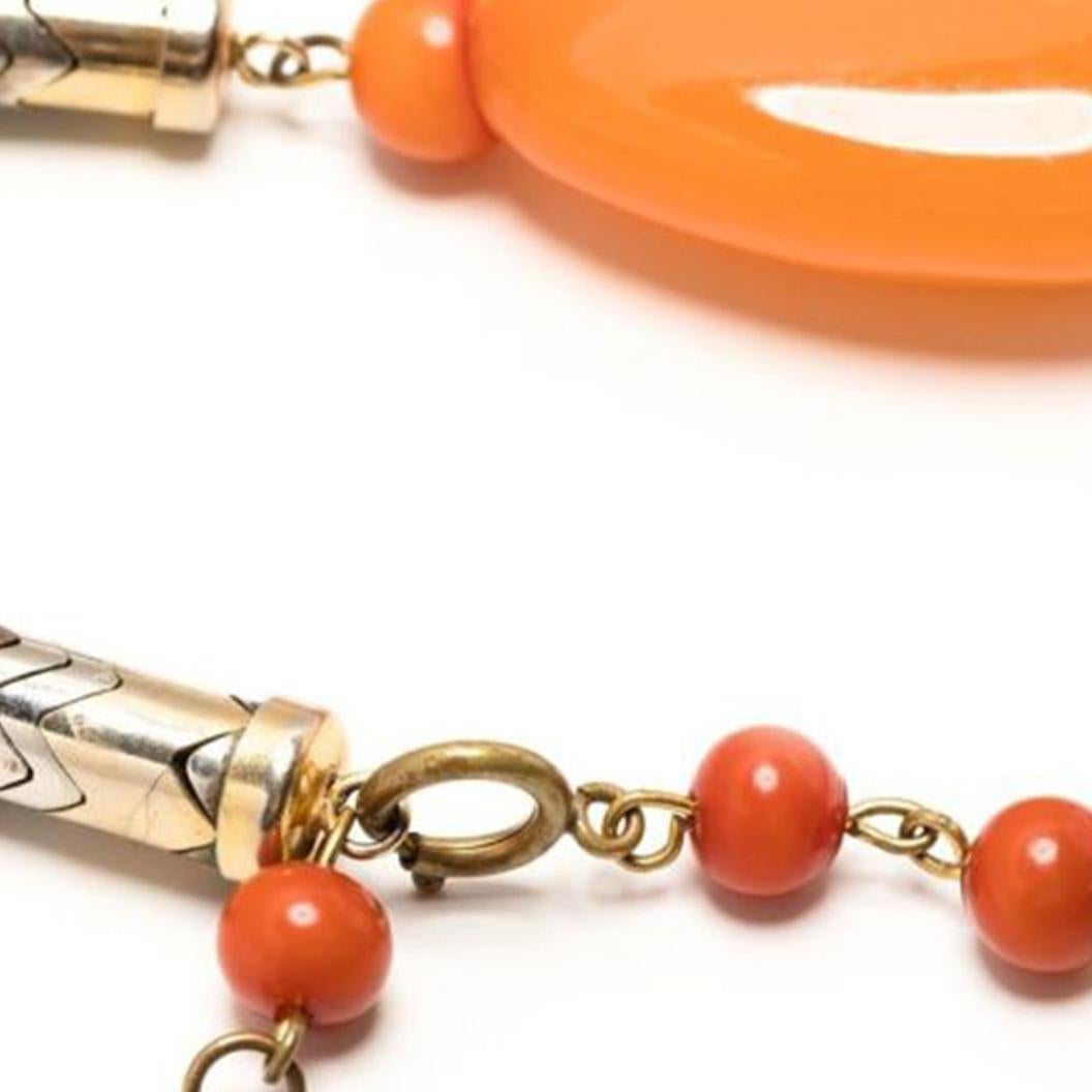 Givenchy, collier de perles à motifs cylindriques Pour femmes en vente