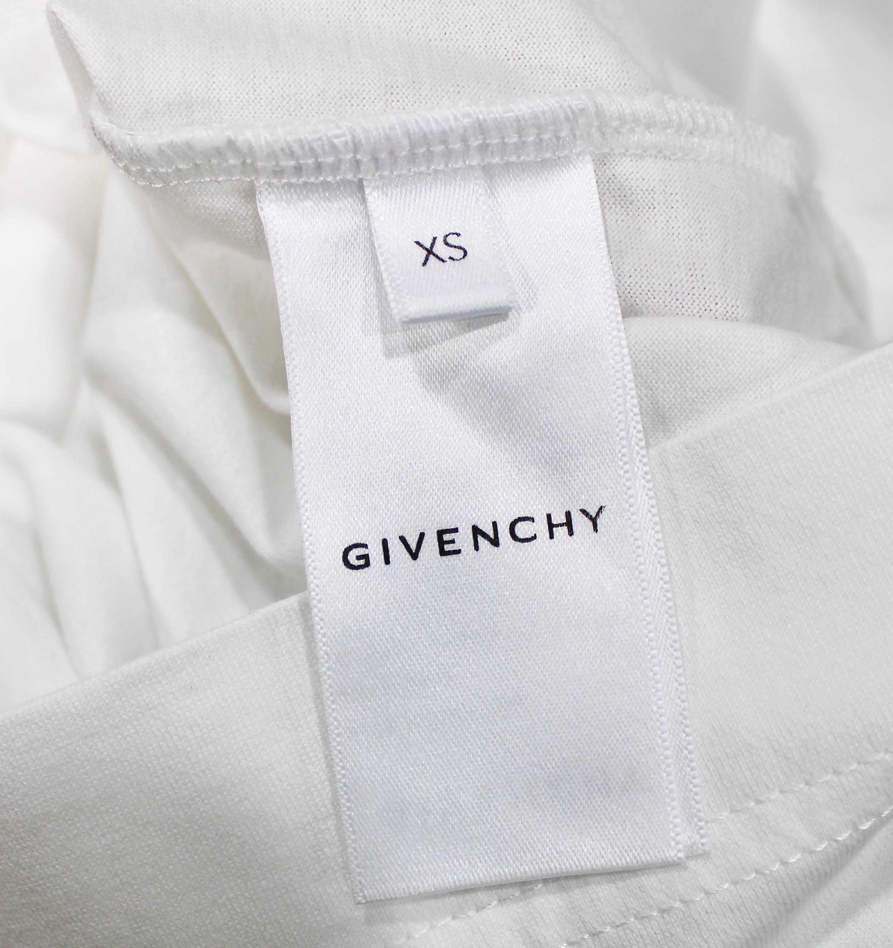 Maglietta Givenchy Paris con stampa di rose viola in vendita 3