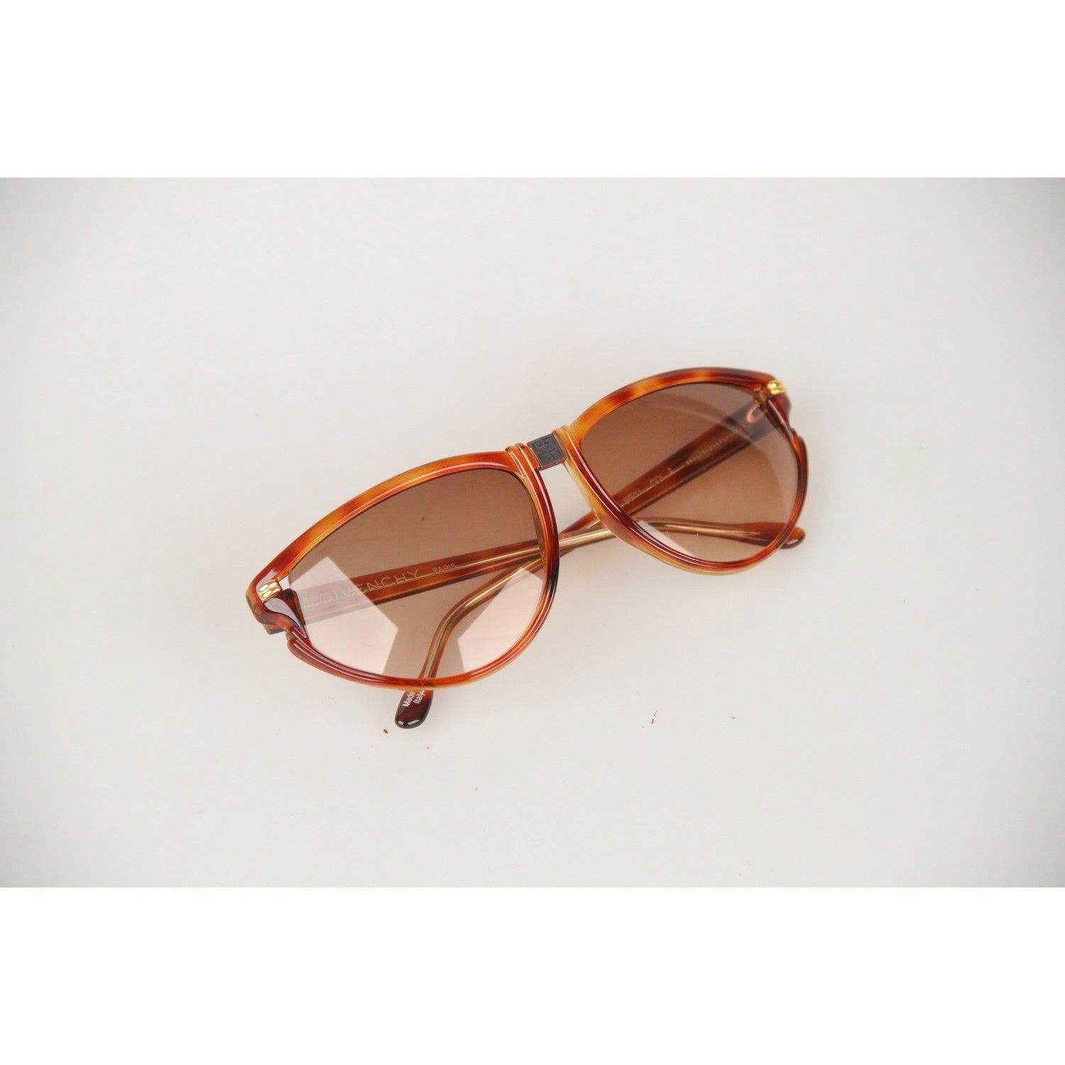 Givenchy Paris Vintage Brown Women Sunglasses mod SG01 COL 02 In Excellent Condition In Rome, Rome