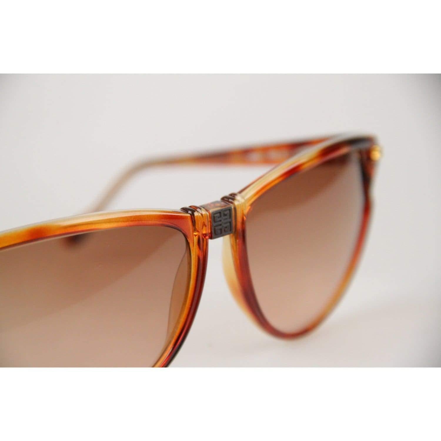 Givenchy Paris Vintage Brown Women Sunglasses mod SG01 COL 02 For Sale 4