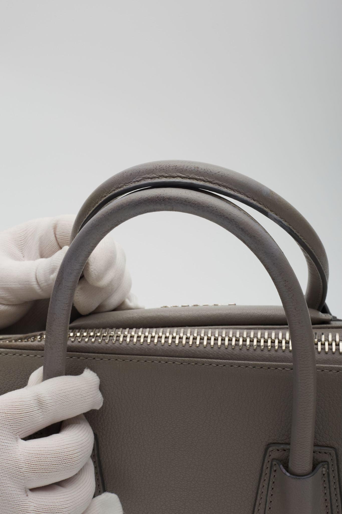 Givenchy Bolso Antigona Piel Gris Perla Mediana 4