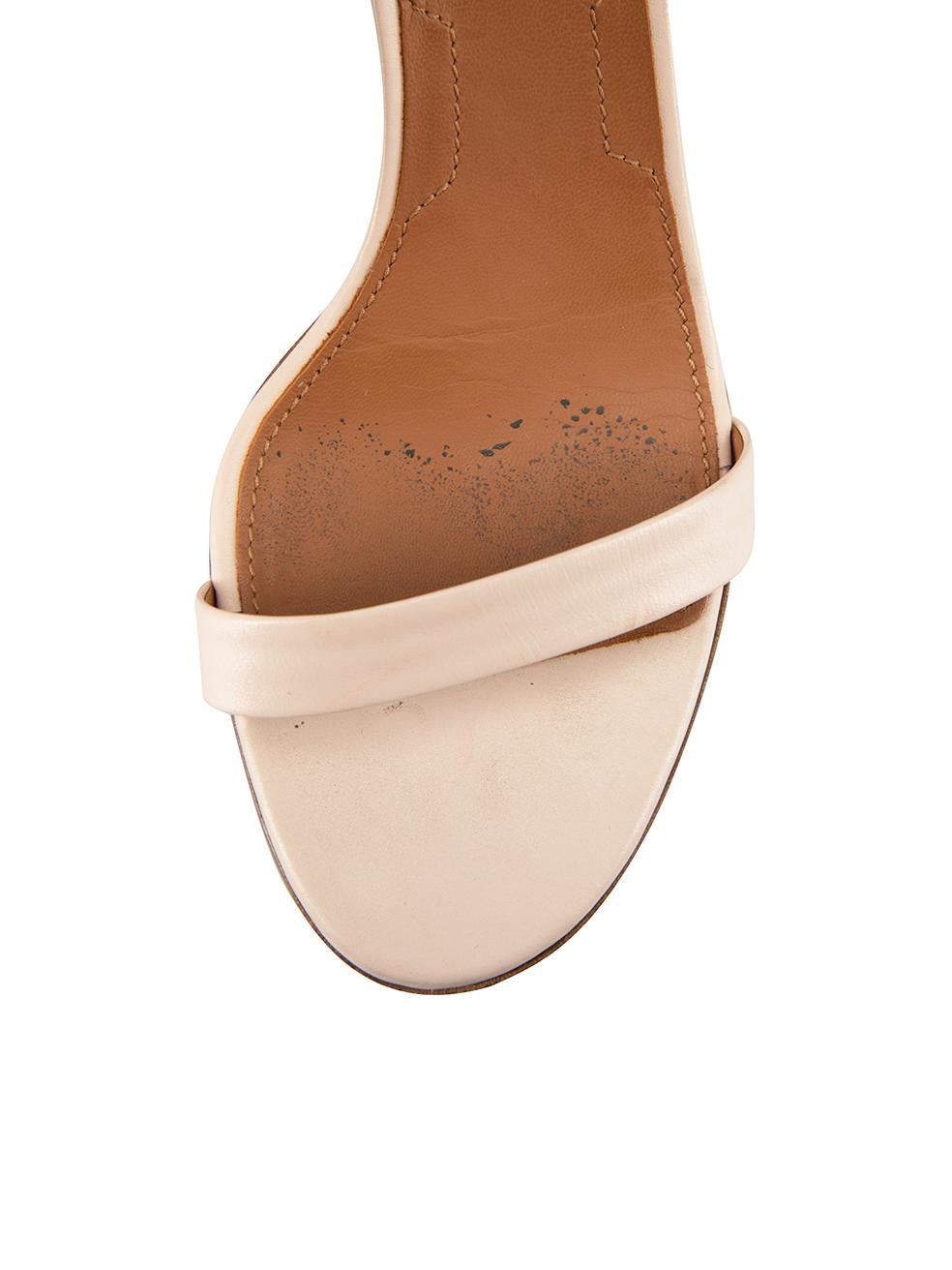 Givenchy - Sandales à talons hauts roses avec bride à la cheville, taille IT 38,5 en vente 1