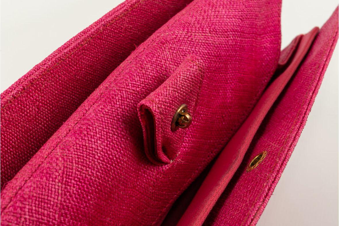 Women's Givenchy Pink Clutch Bag For Sale