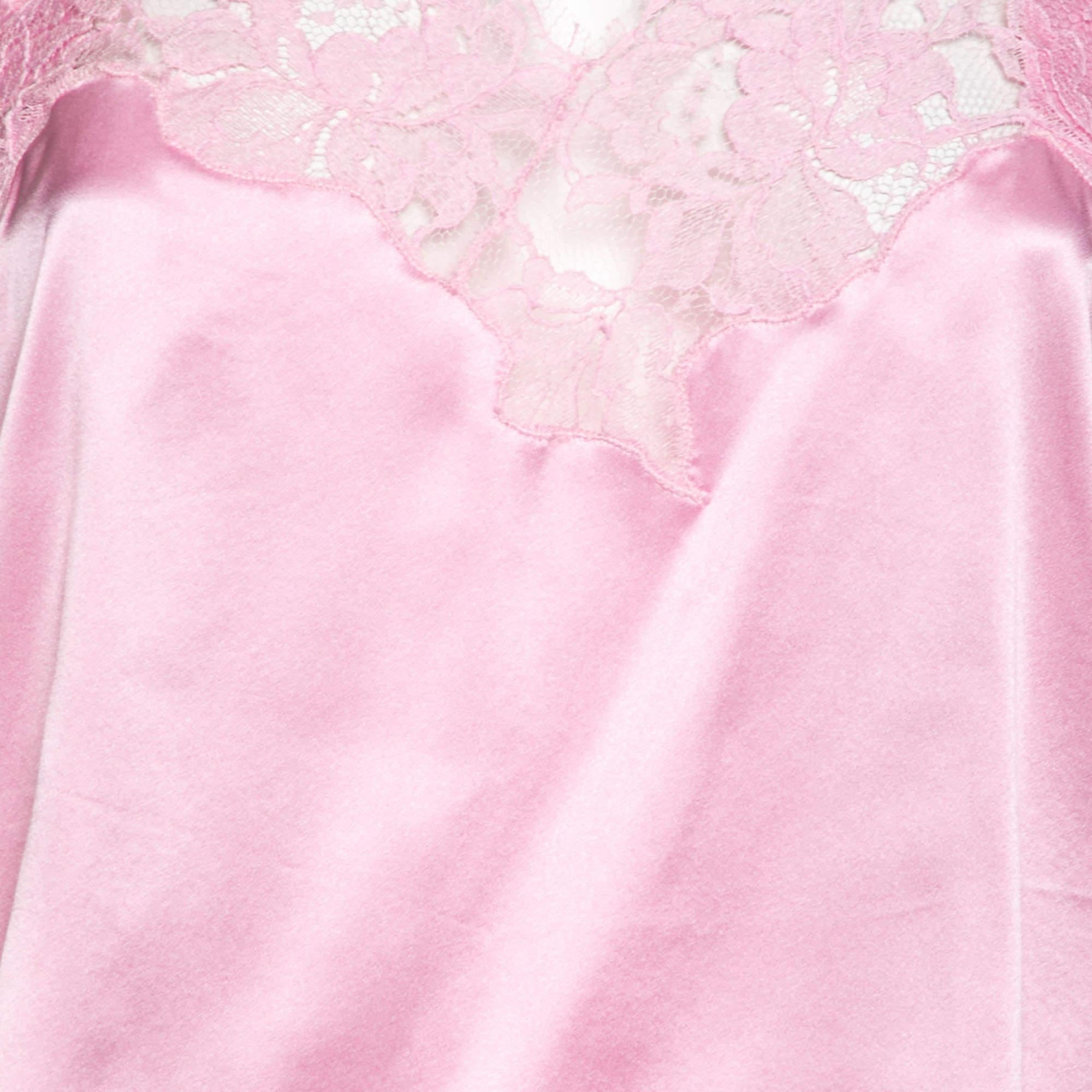 Givenchy Pink Satin Slip Cami Lace Trimmed Top M In Excellent Condition For Sale In Dubai, Al Qouz 2