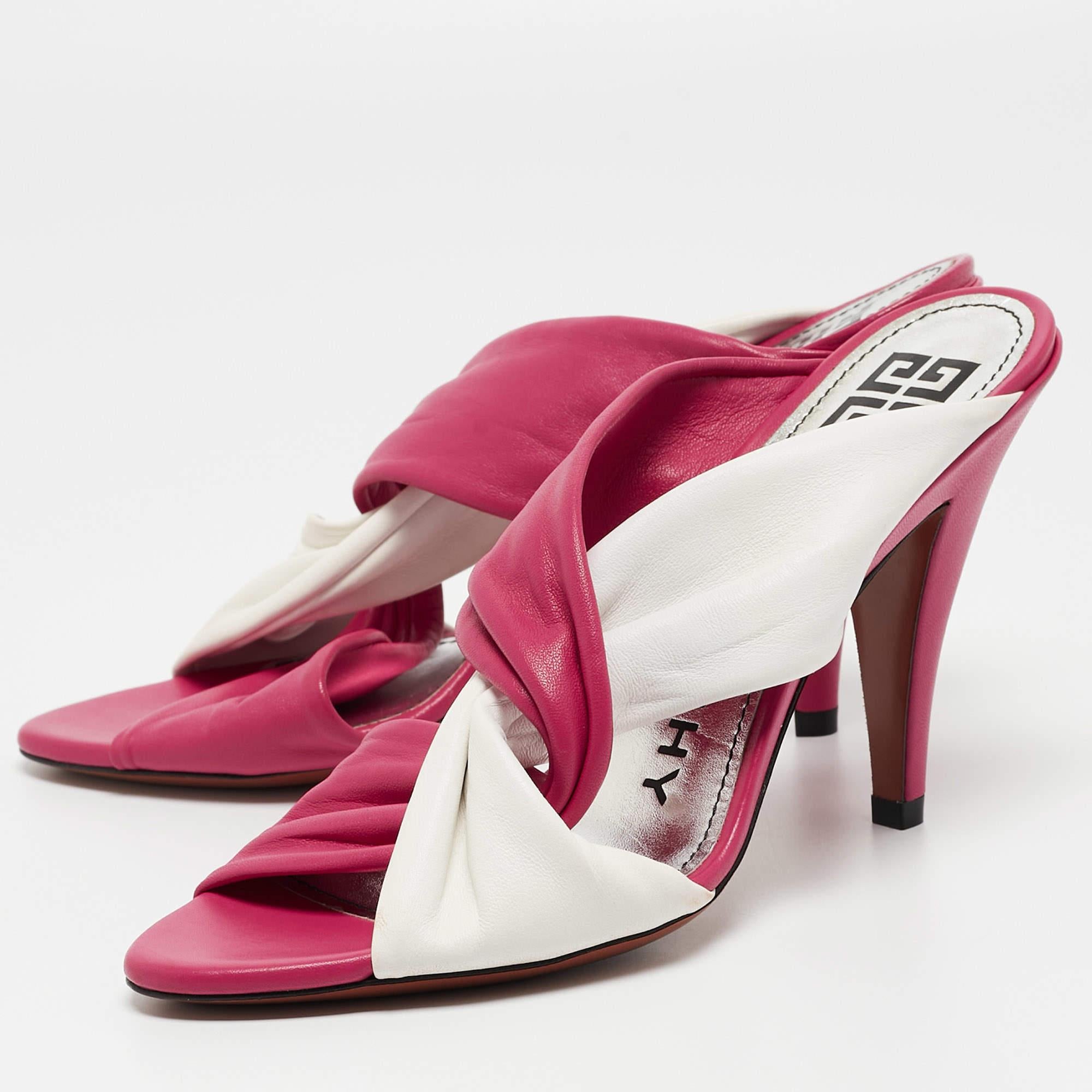 Givenchy Pink/White Leather Slide Sandals Size 36.5 In Excellent Condition For Sale In Dubai, Al Qouz 2