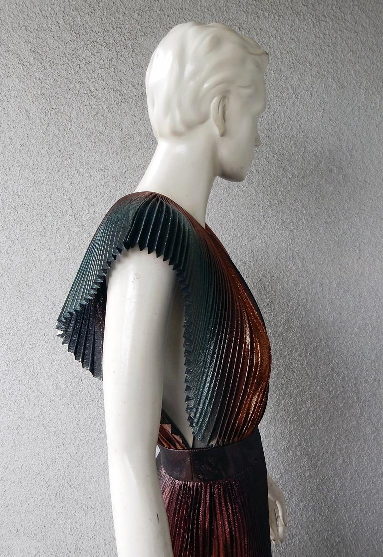 Givenchy Pleated Shimmering Shades of Silk Dress Gown Givenchy Pleated Shimmering Shades of Silk Dress Gown