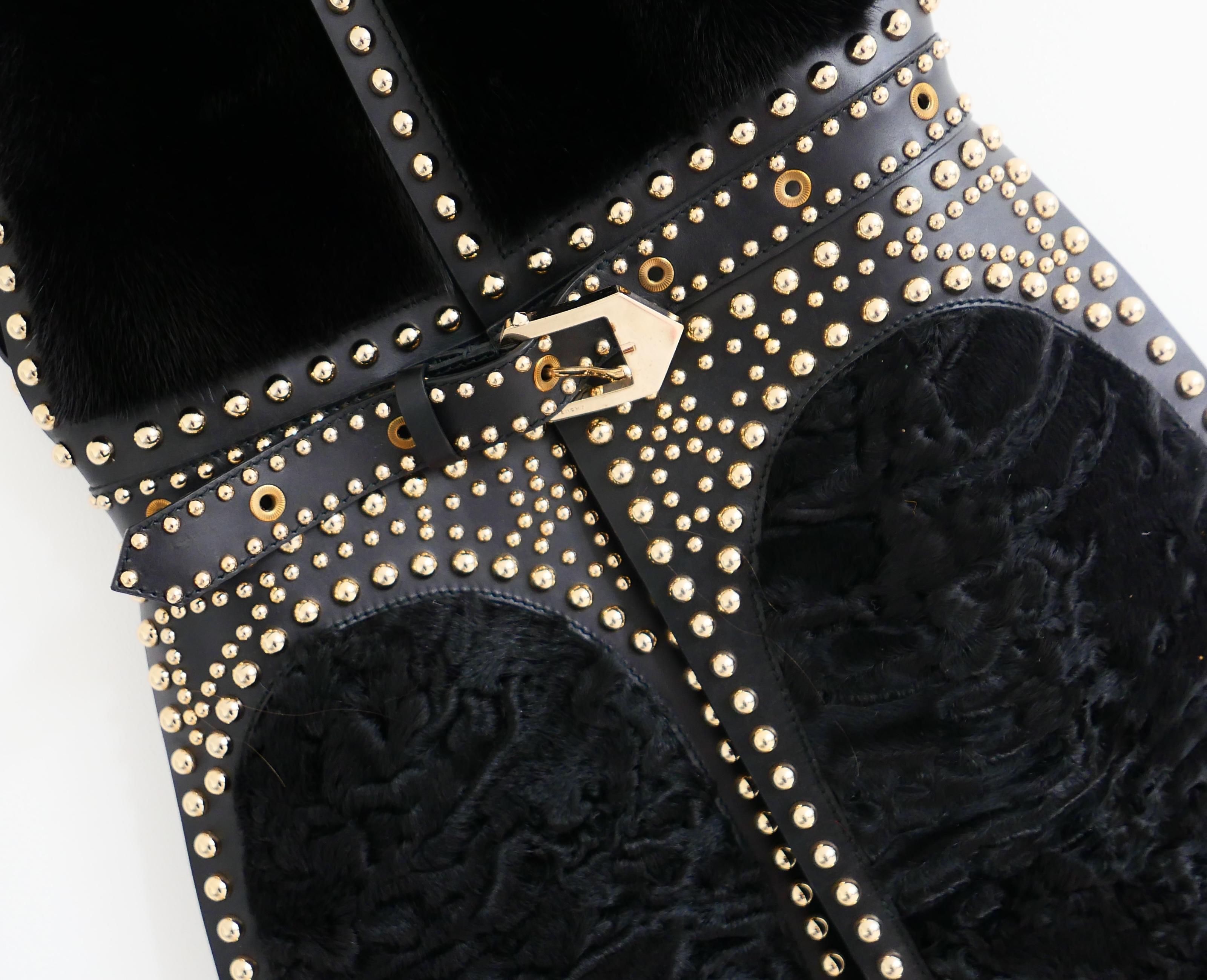 Givenchy Pre-Fall 2015 Gilet senza maniche in pelle borchiata, visone e astrakan In condizioni ottime in vendita a London, GB
