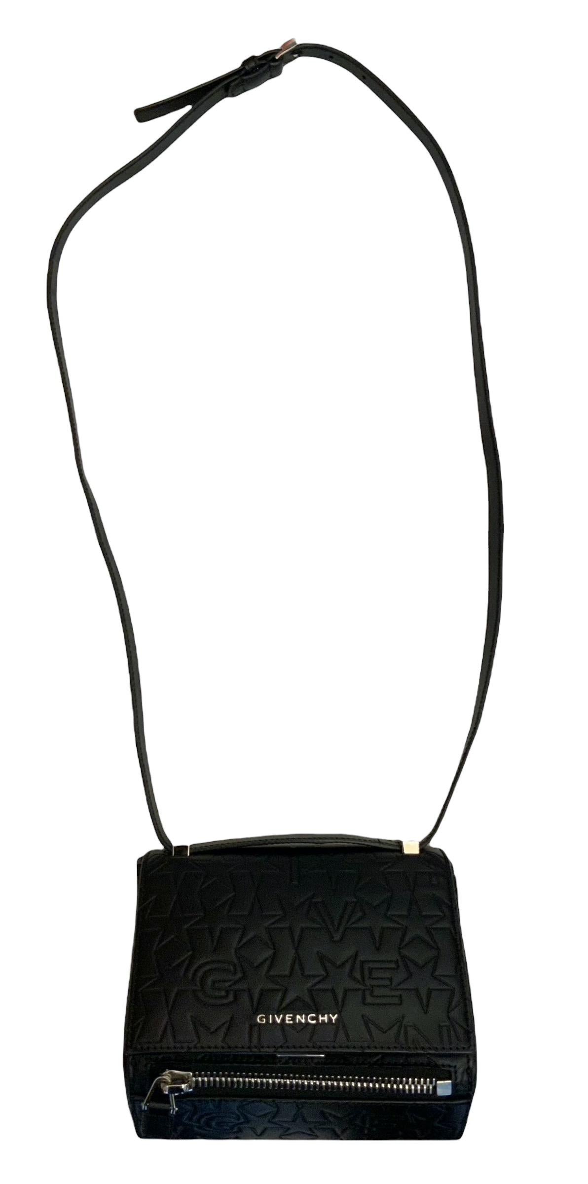 Givenchy Pre-Fall 2016 gestempelte Givenchy Logo Pandora Box Minaudiere Tasche 3