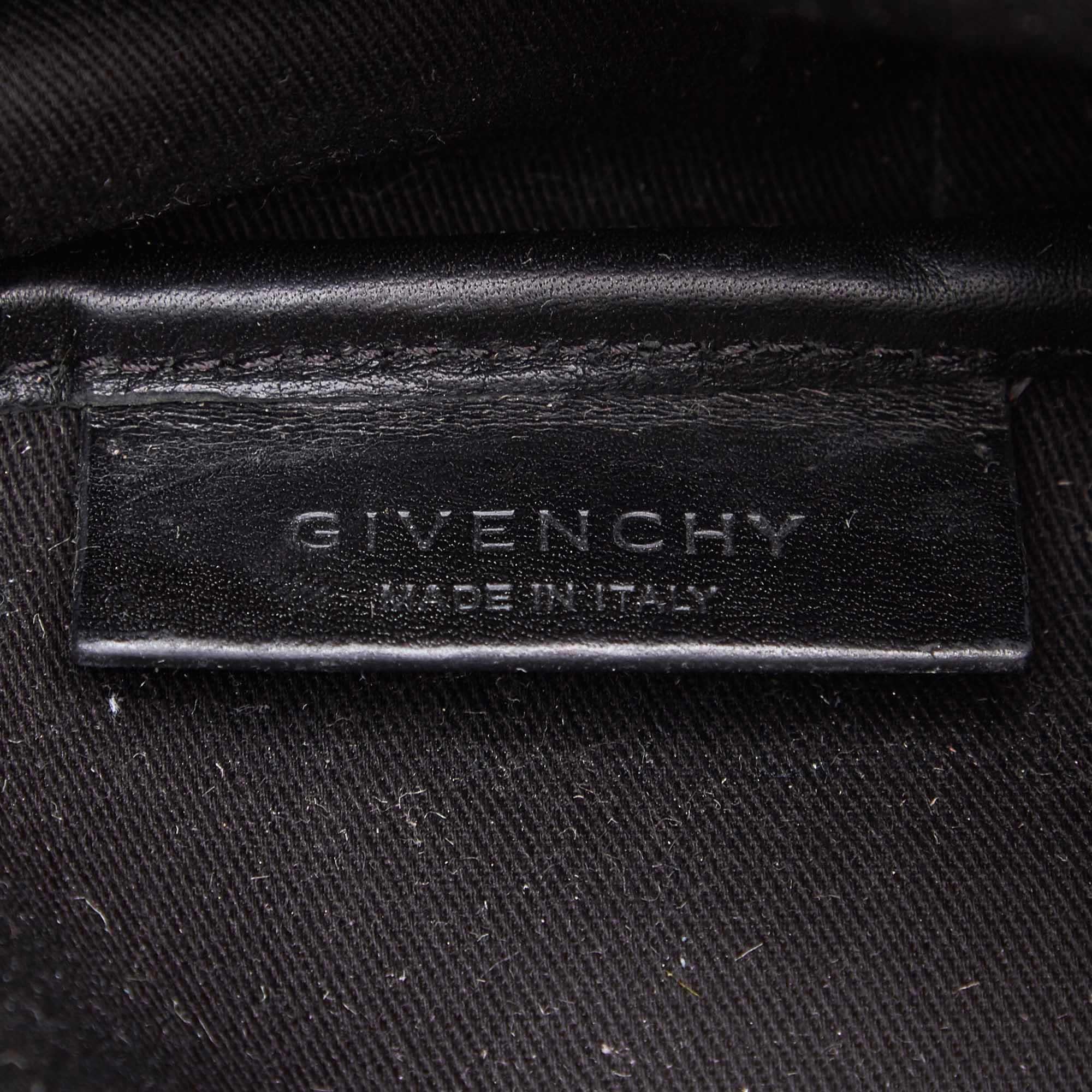 Givenchy PVC Madonna Antigona Large Tote Bag  In Good Condition In London, GB