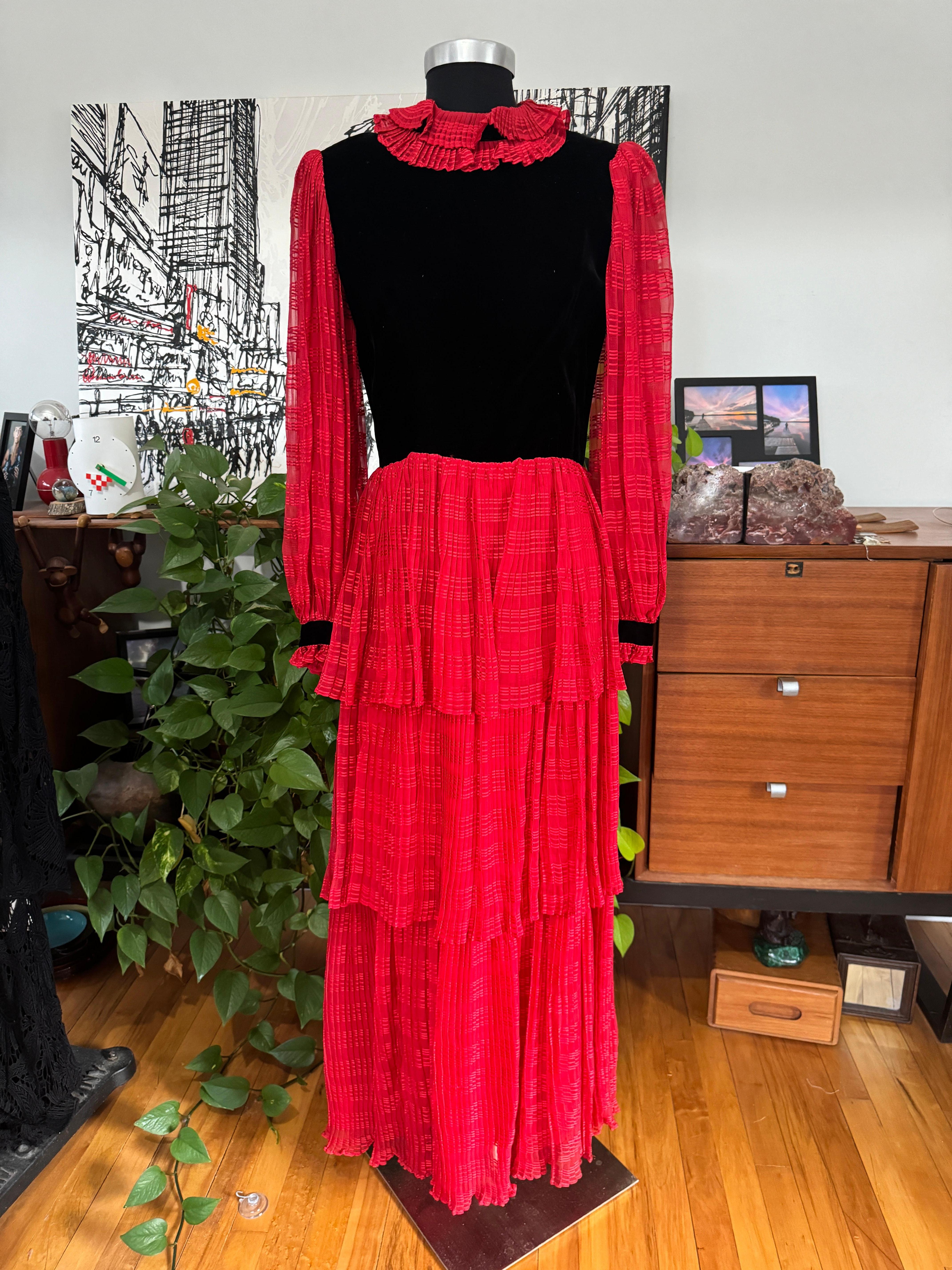 Givenchy Red & Black Ruffled Tiered Gown 1970s For Sale 2