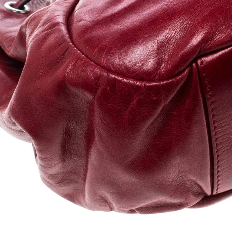 Givenchy Red Leather Drawstring Shoulder Bag For Sale 1