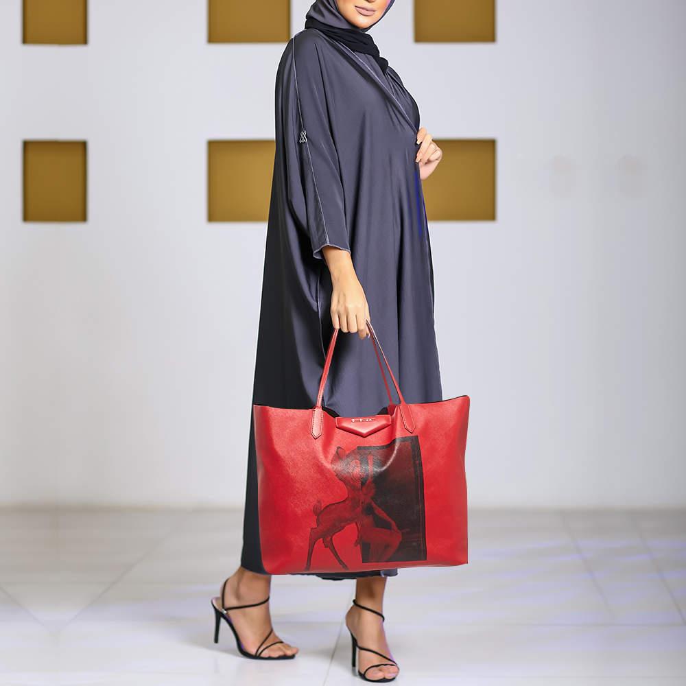 Givenchy Red Leather Large Bambi Antigona Shopper Tote In Excellent Condition For Sale In Dubai, Al Qouz 2