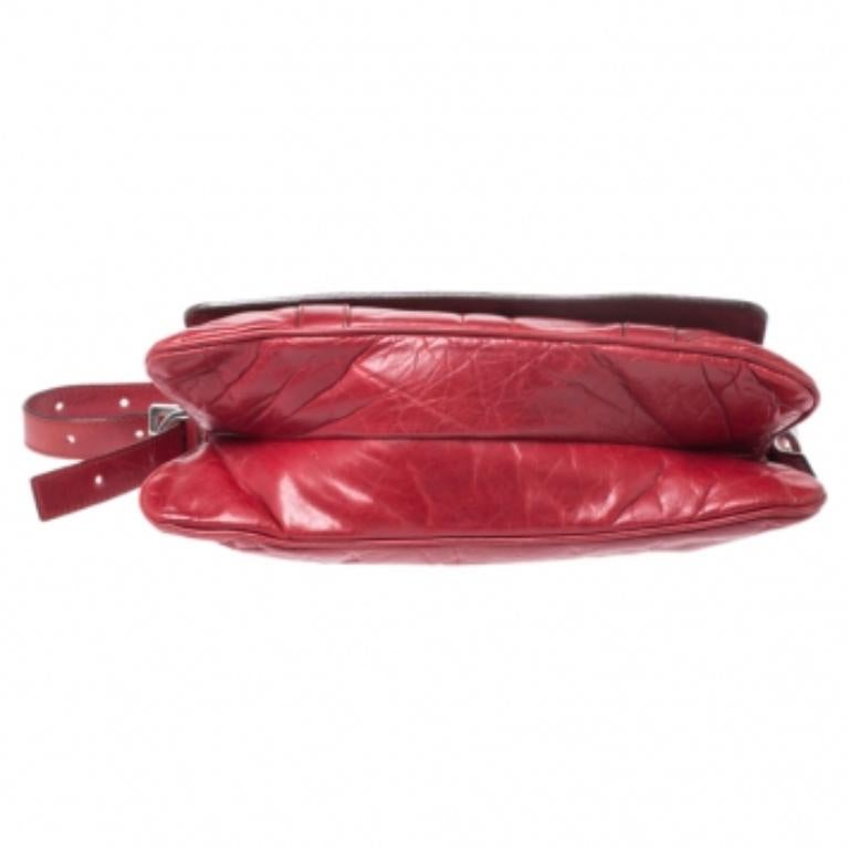 Givenchy - Sac à bandoulière en cuir rouge avec logo en vente 5