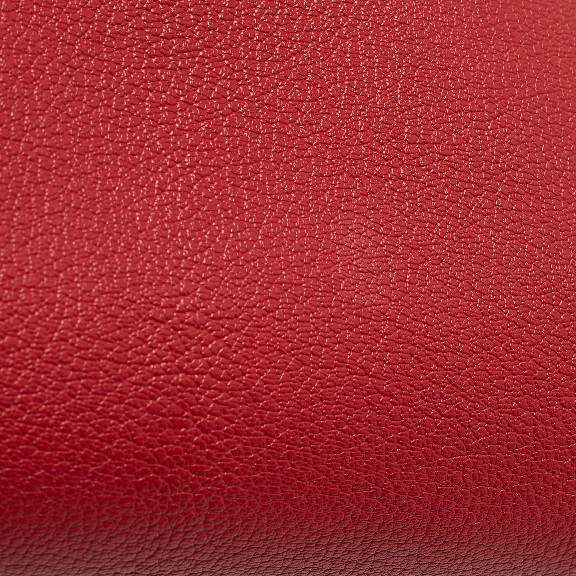 Givenchy Red Leather Small Antigona Satchel In Good Condition In Dubai, Al Qouz 2