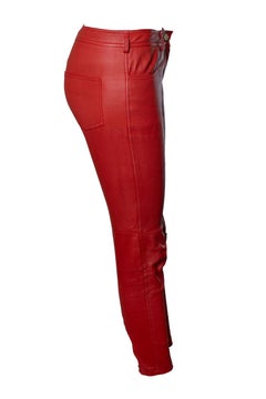 Givenchy, rote Lederhose