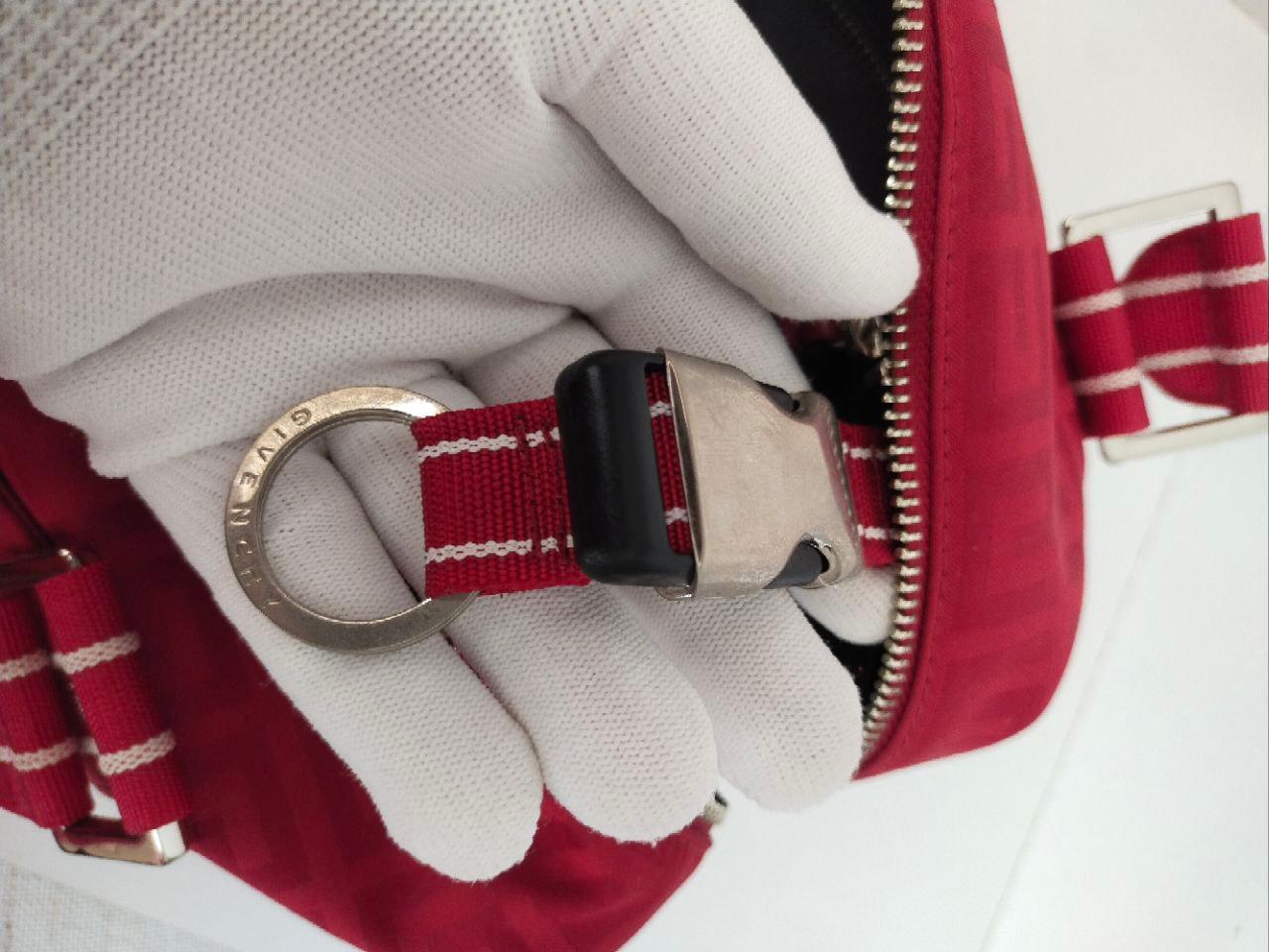 RED Monogrammierte Canvas-Logo-Handtasche von Givenchy im Angebot 3