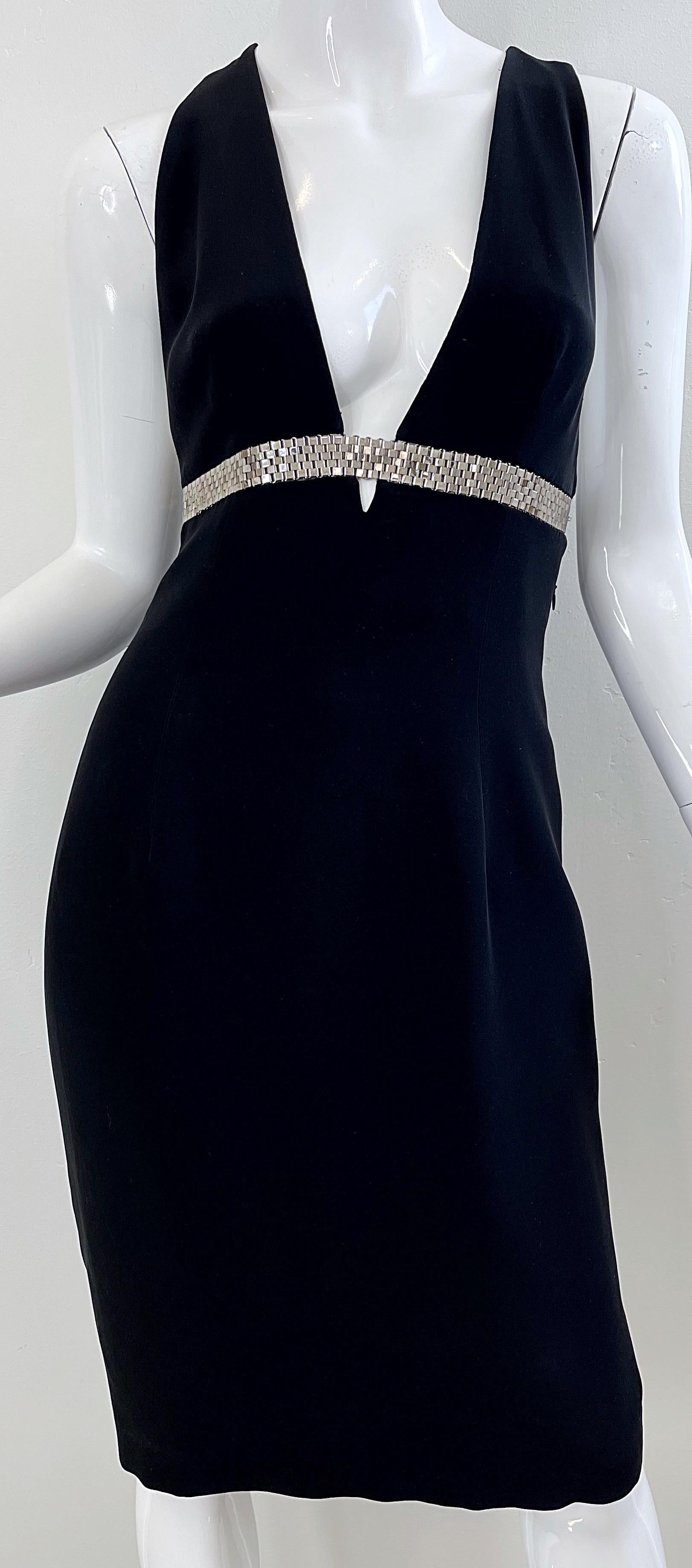 Givenchy Ricardo Tisci Size 40 / 6 - 8 Black Watch Link Silk Plunging Dress For Sale 4
