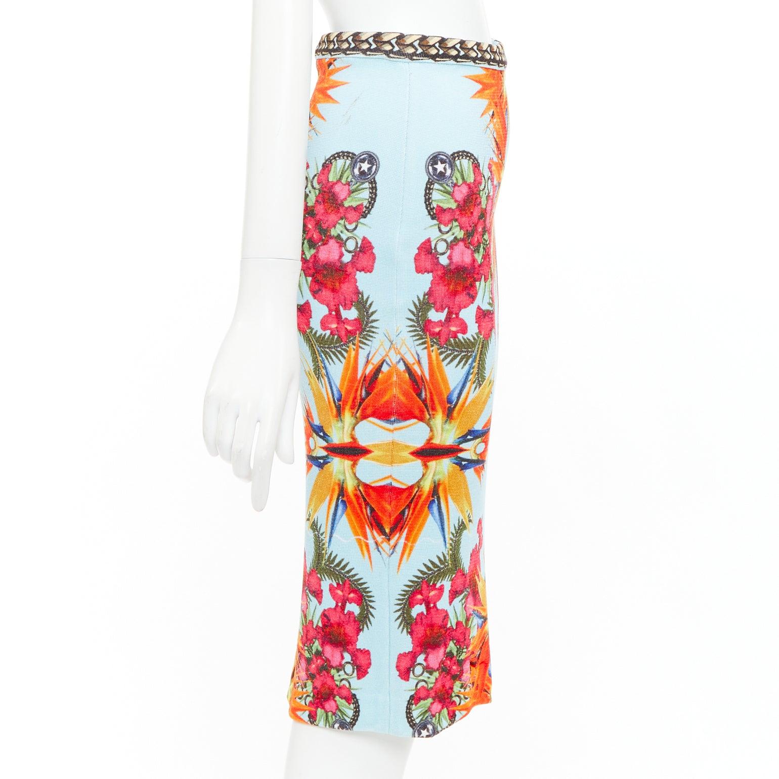 GIVENCHY Riccardo Tisci 2012 Gonna a tubino in tweed bouclè Birds of Paradise In condizioni discrete in vendita a Hong Kong, NT