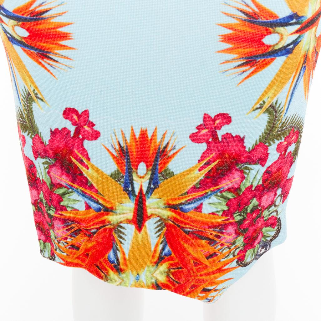 GIVENCHY Riccardo Tisci 2012 Gonna a tubino in tweed bouclè Birds of Paradise in vendita 2