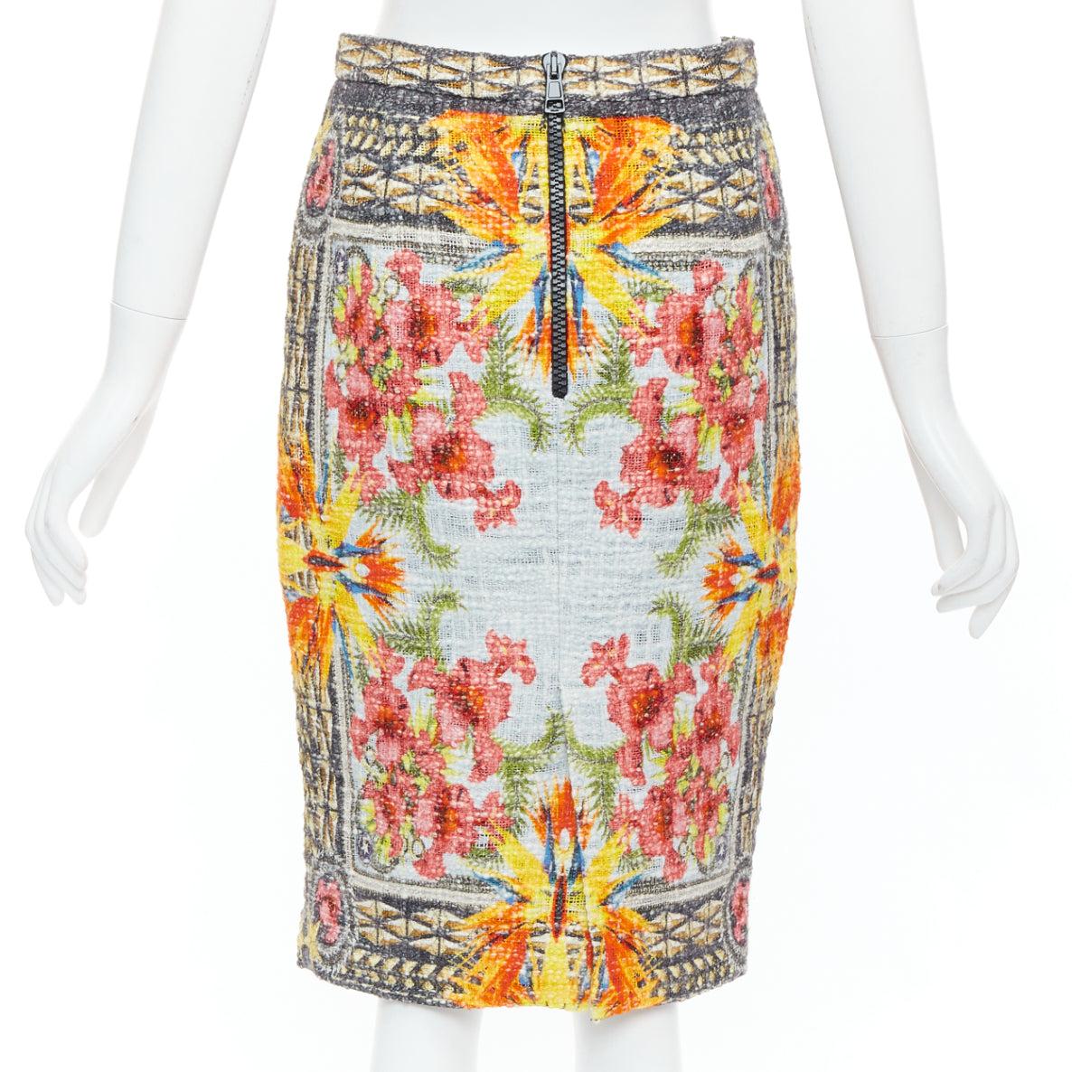 Women's GIVENCHY Riccardo Tisci 2012 Birds of Paradise boucle tweed pencil skirt FR38 M For Sale