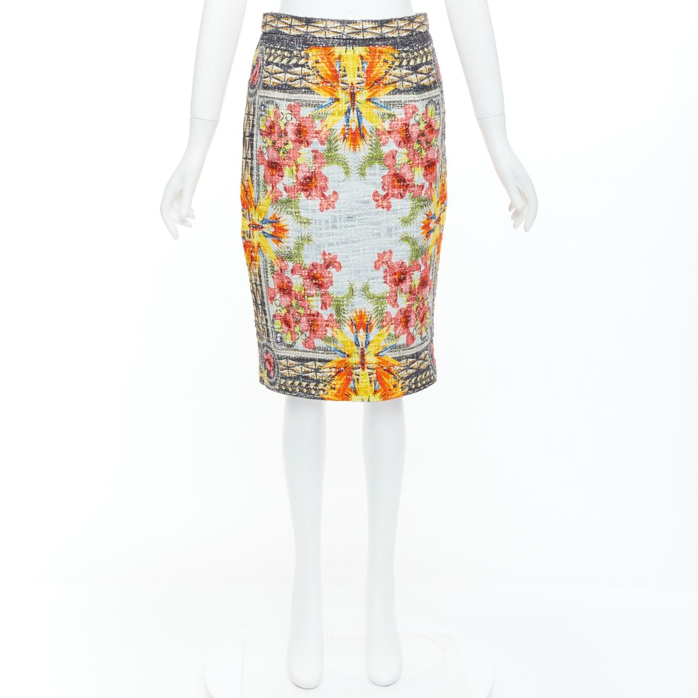 GIVENCHY Riccardo Tisci 2012 Birds of Paradise boucle tweed pencil skirt FR38 M For Sale 4