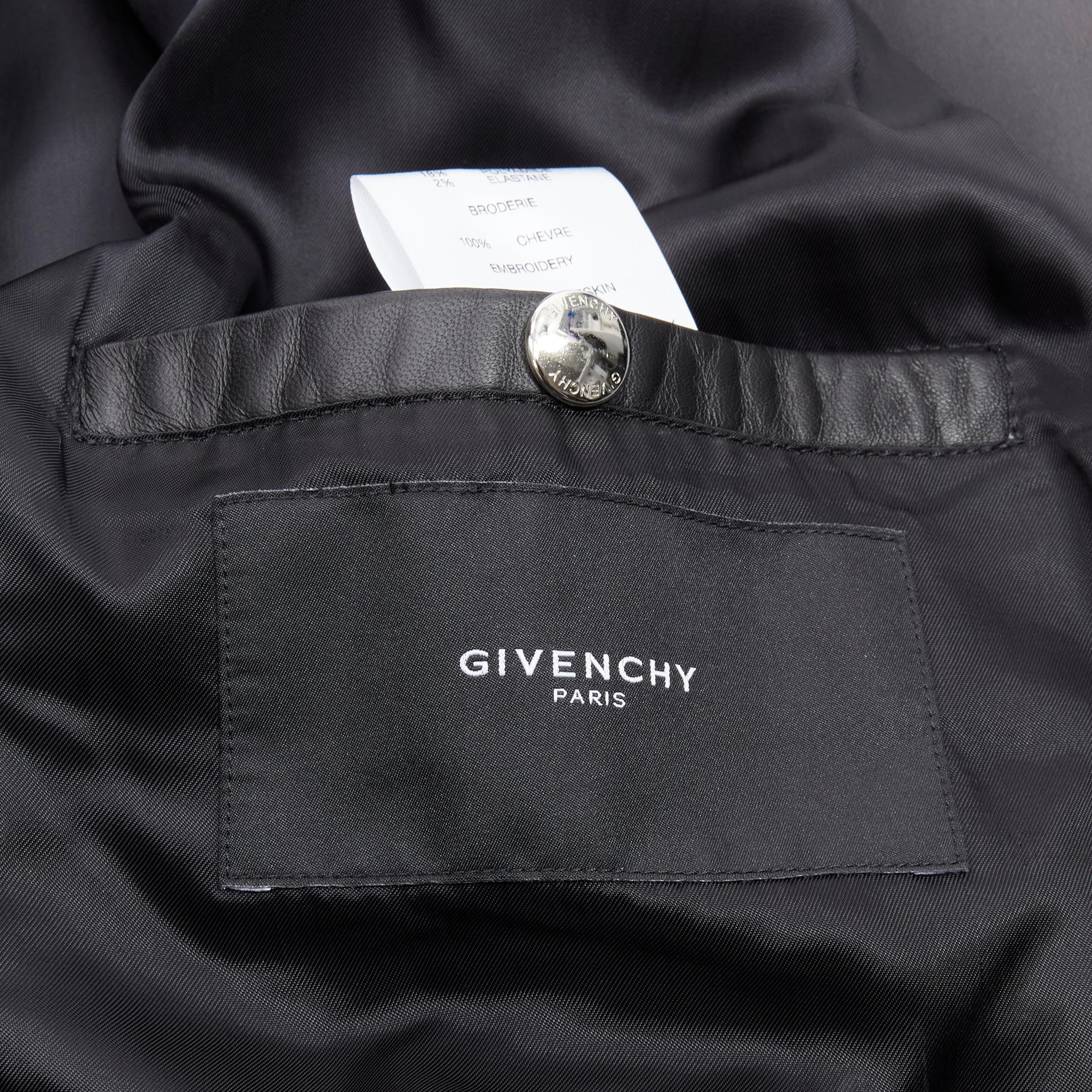 GIVENCHY Riccardo Tisci bomber in pelle d'agnello con stelle nere EU48 M in vendita 7