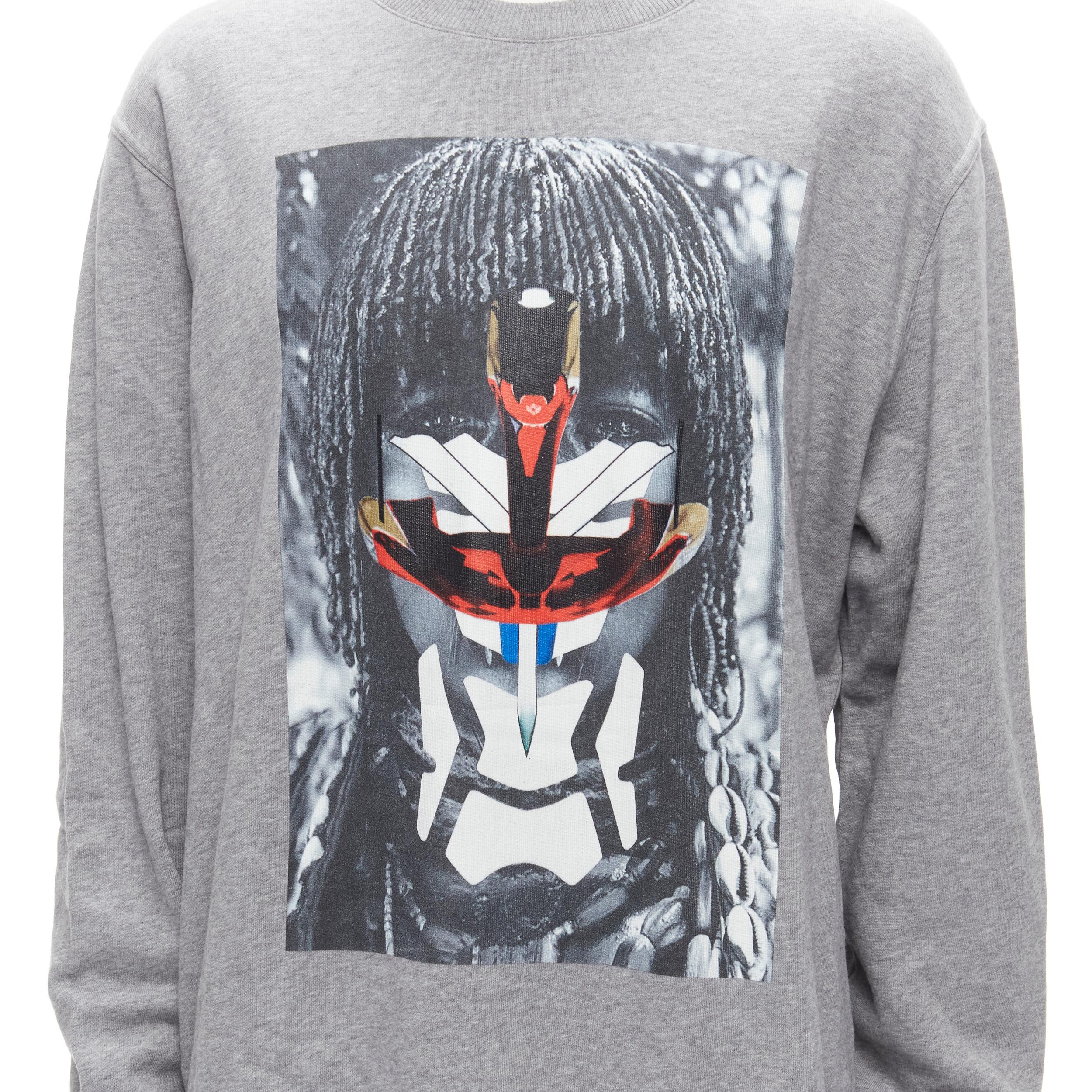 GIVENCHY Riccardo Tisci grey tribal girl graphic print cotton crew sweater S
Reference: YNWG/A00102
Brand: Givenchy
Designer: Riccardo Tisci
Material: Cotton
Color: Grey
Pattern: Photographic Print
Closure: Pullover
Extra Details: Signature cross